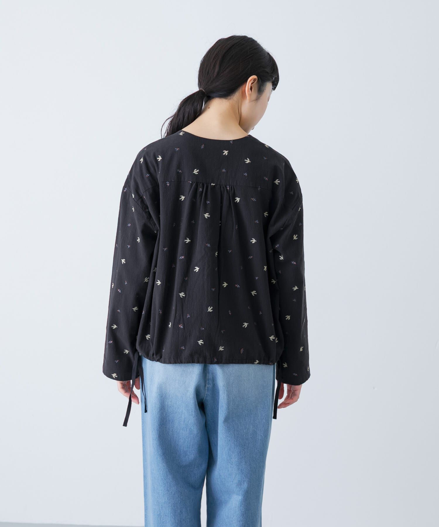 かぐれ「ツバメ刺繍ブラウス」|シャツ・ブラウス|