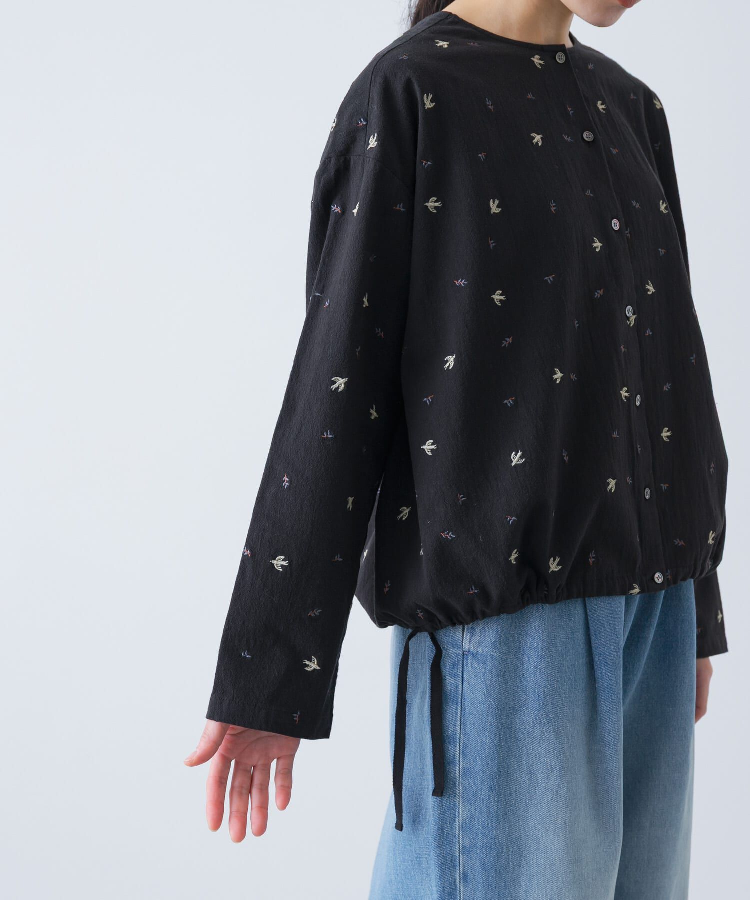 かぐれ「ツバメ刺繍ブラウス」|シャツ・ブラウス|