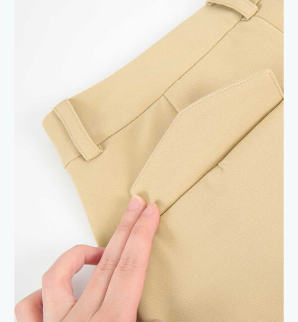 ur's「ツイストヘムテーパードパンツ」|スラックス|