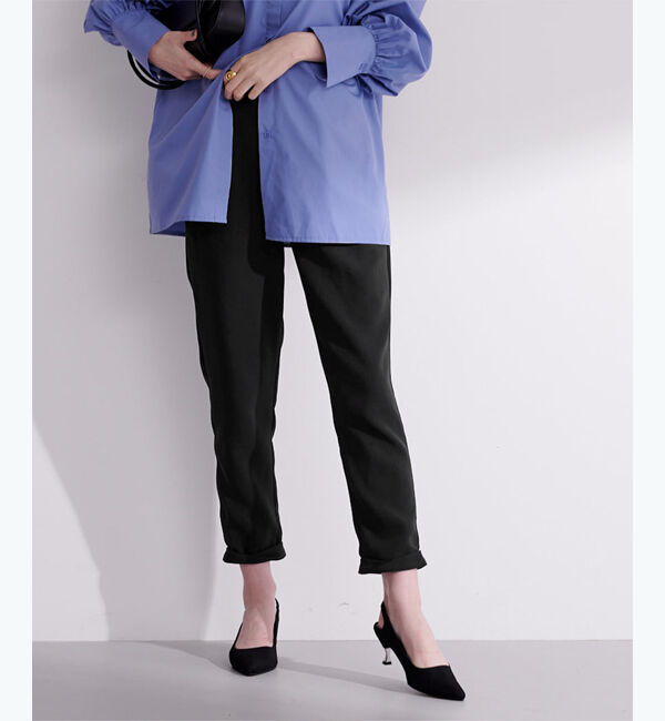 ur's「ツイストヘムテーパードパンツ」|スラックス|