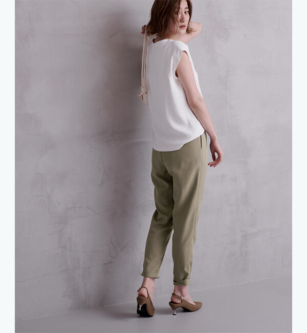 ur's「ツイストヘムテーパードパンツ」|スラックス|