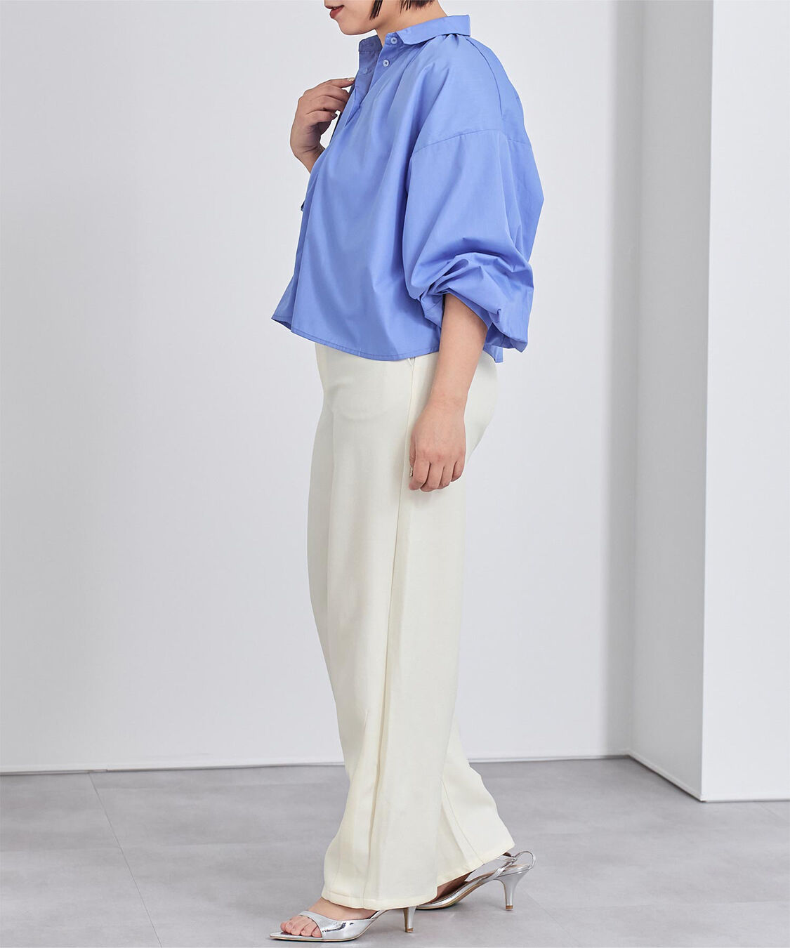 ur's「ベーシックカーブパンツ」|スラックス|