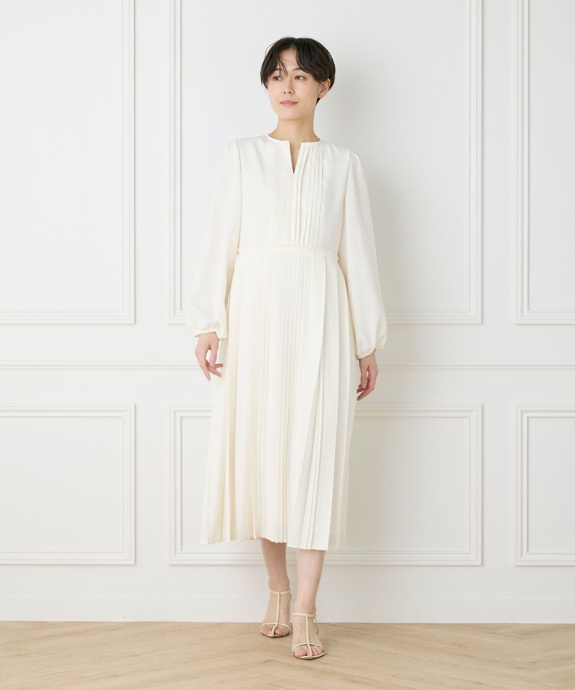 INED「《大きいサイズ》クラシックプリーツワンピース《la veille by SUPERIOR CLOSET》」|ワンピース|