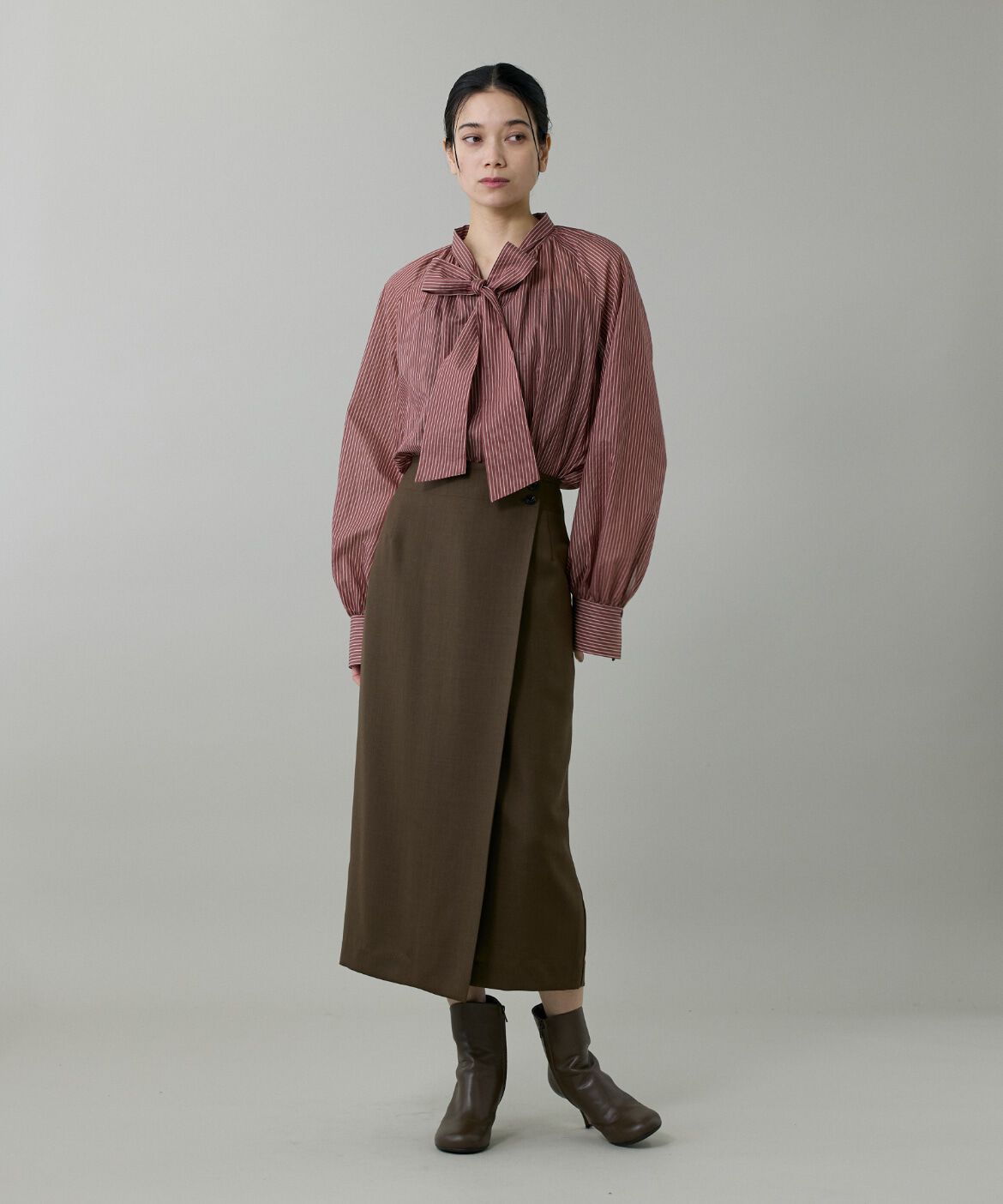 INED「シャドーボーダーボウタイブラウス」|シャツ・ブラウス|