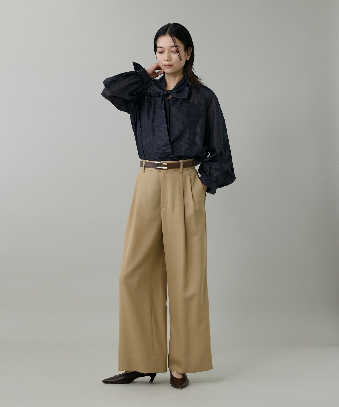 INED「シャドーボーダーボウタイブラウス」|シャツ・ブラウス|