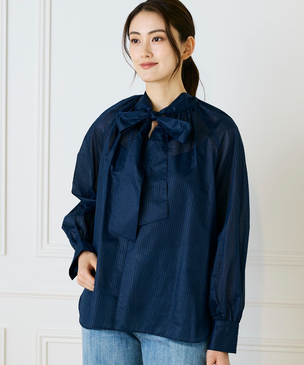 INED「シャドーボーダーボウタイブラウス」|シャツ・ブラウス|ブルー1