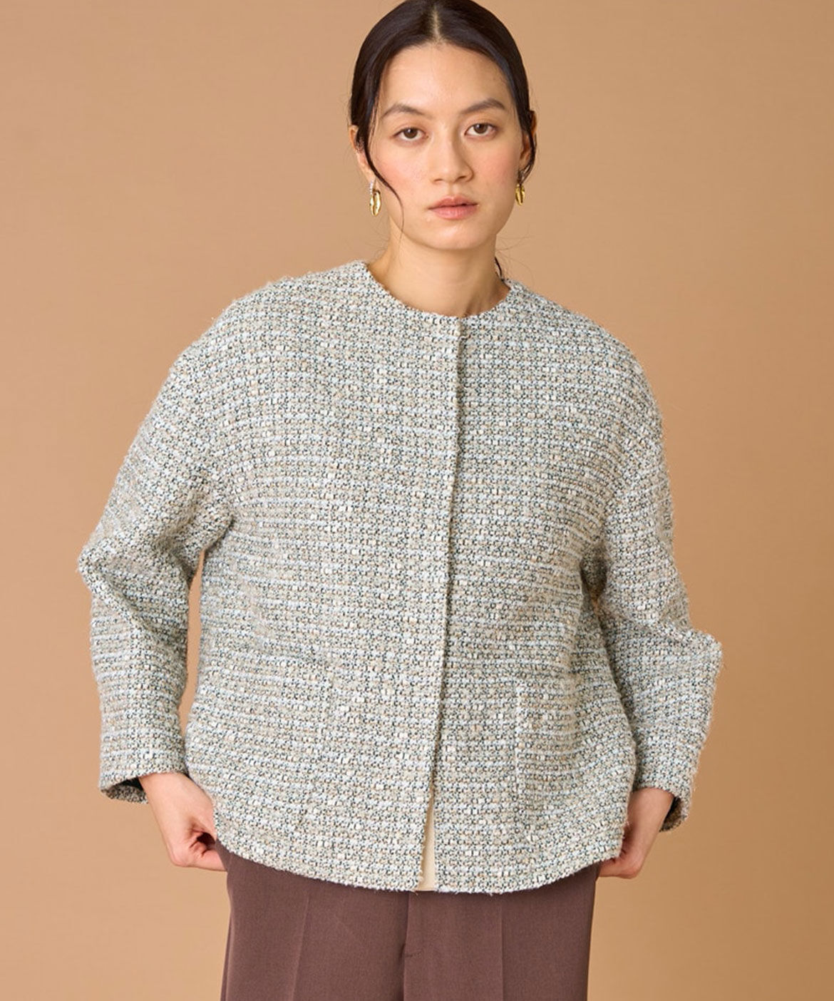 INED「ツイードジャケット《LINTON》」|ノーカラージャケット|グリーン