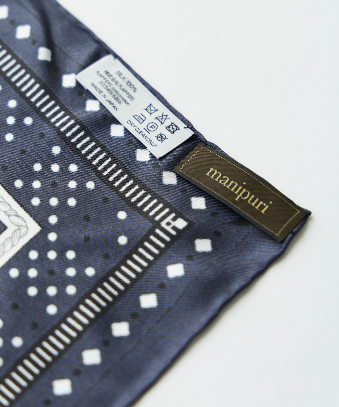 FAVORITE SUKINAMONO「シルクスカーフバルーンバンダナ《manipuri》」|ストール|