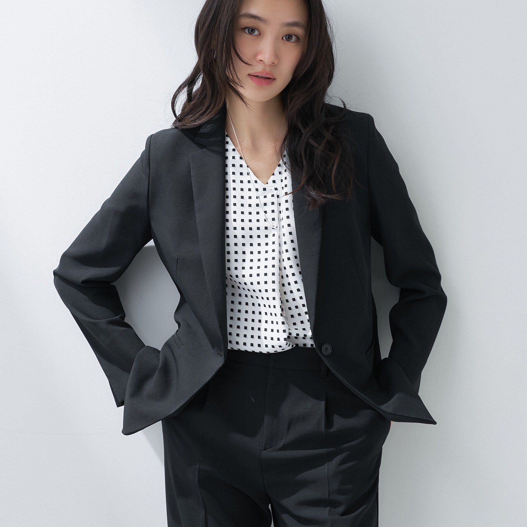INDIVI「【定番スーツ／UVケア／洗える】ウール調テーラードジャケット」|スーツ|ブラック(019)