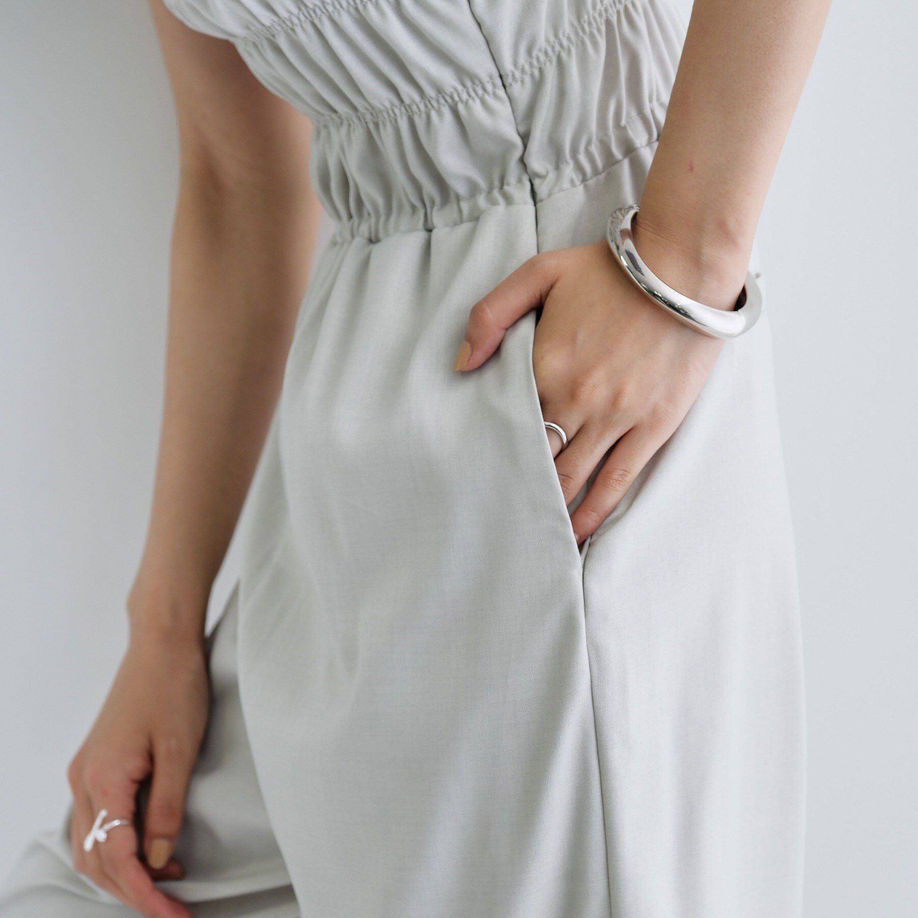 GALLEST「【一部店舗限定】ショルダーシャーリングサロペット」|オールインワン|