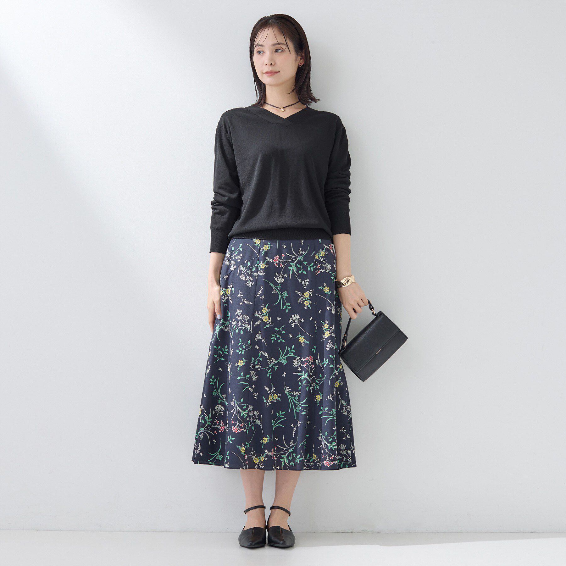 INDIVI「【シルク混】きれいめVネックニット」|ニット・セーター|