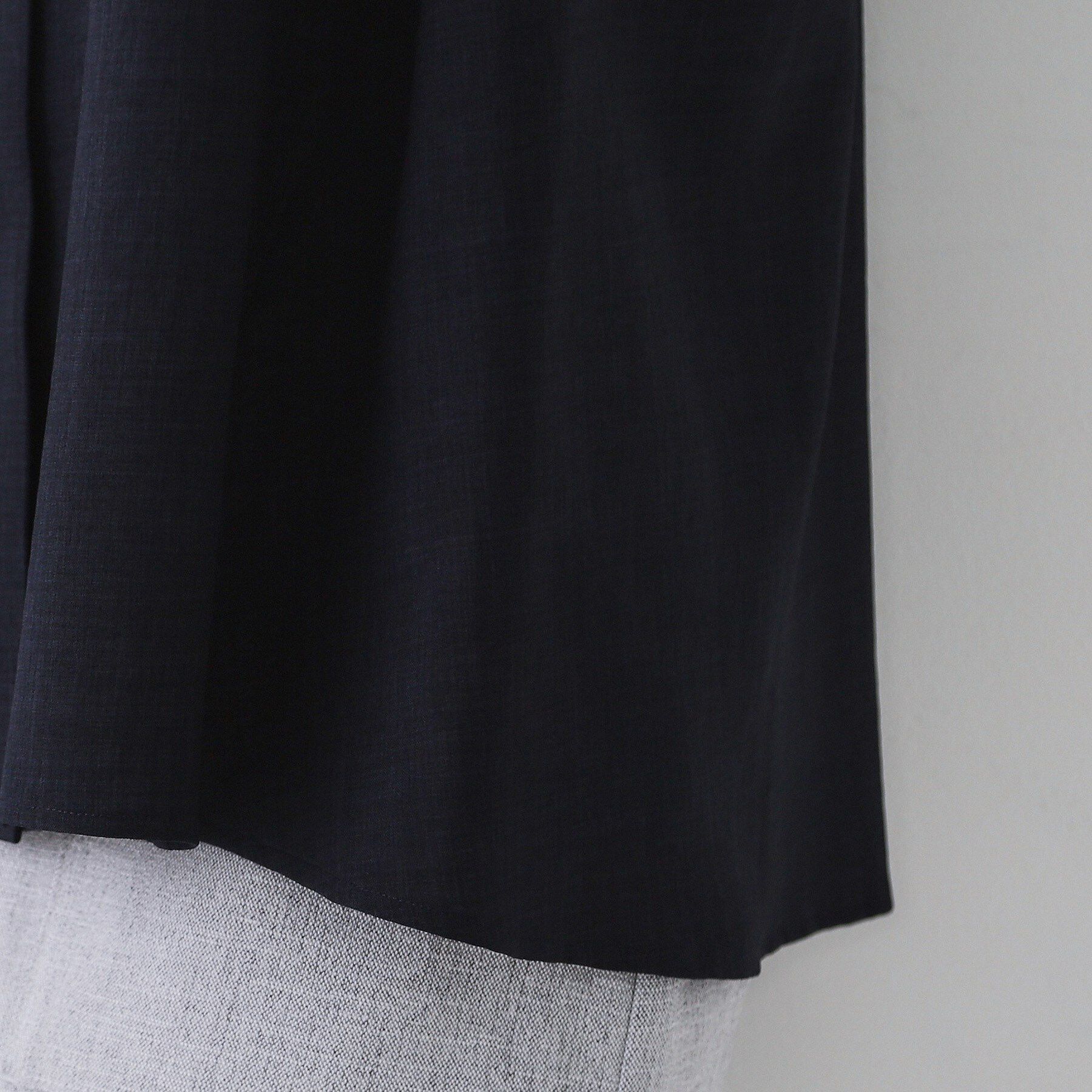 OPAQUE.CLIP「バックフリルバンドカラーブラウス【洗濯機洗い可/吸水速乾/接触冷感】」|シャツ・ブラウス|