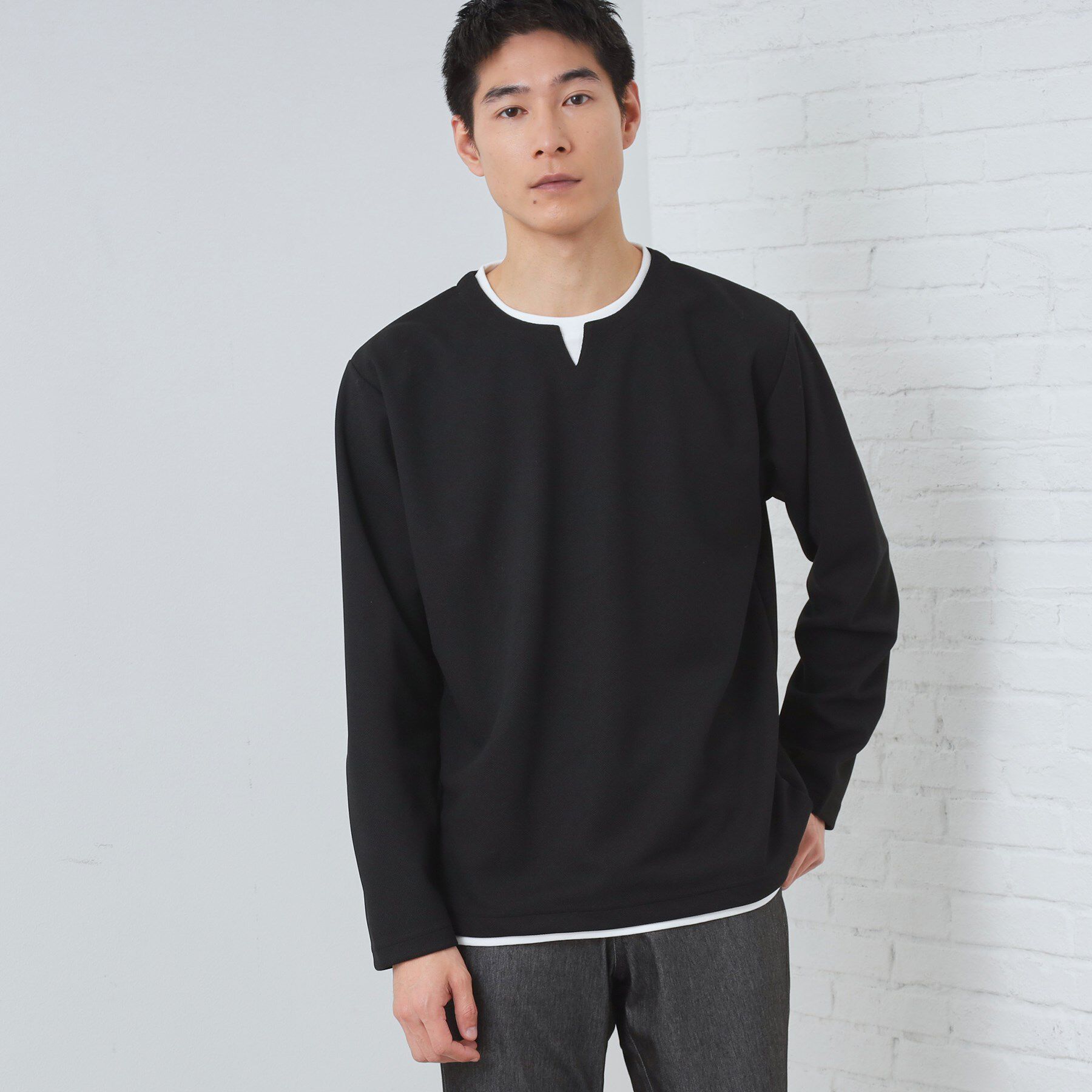 THE SHOP TK「【1枚で手抜きに見えない】キーネック フェイクレイヤード長袖Tシャツ」|Tシャツ・カットソー|ブラック(019)