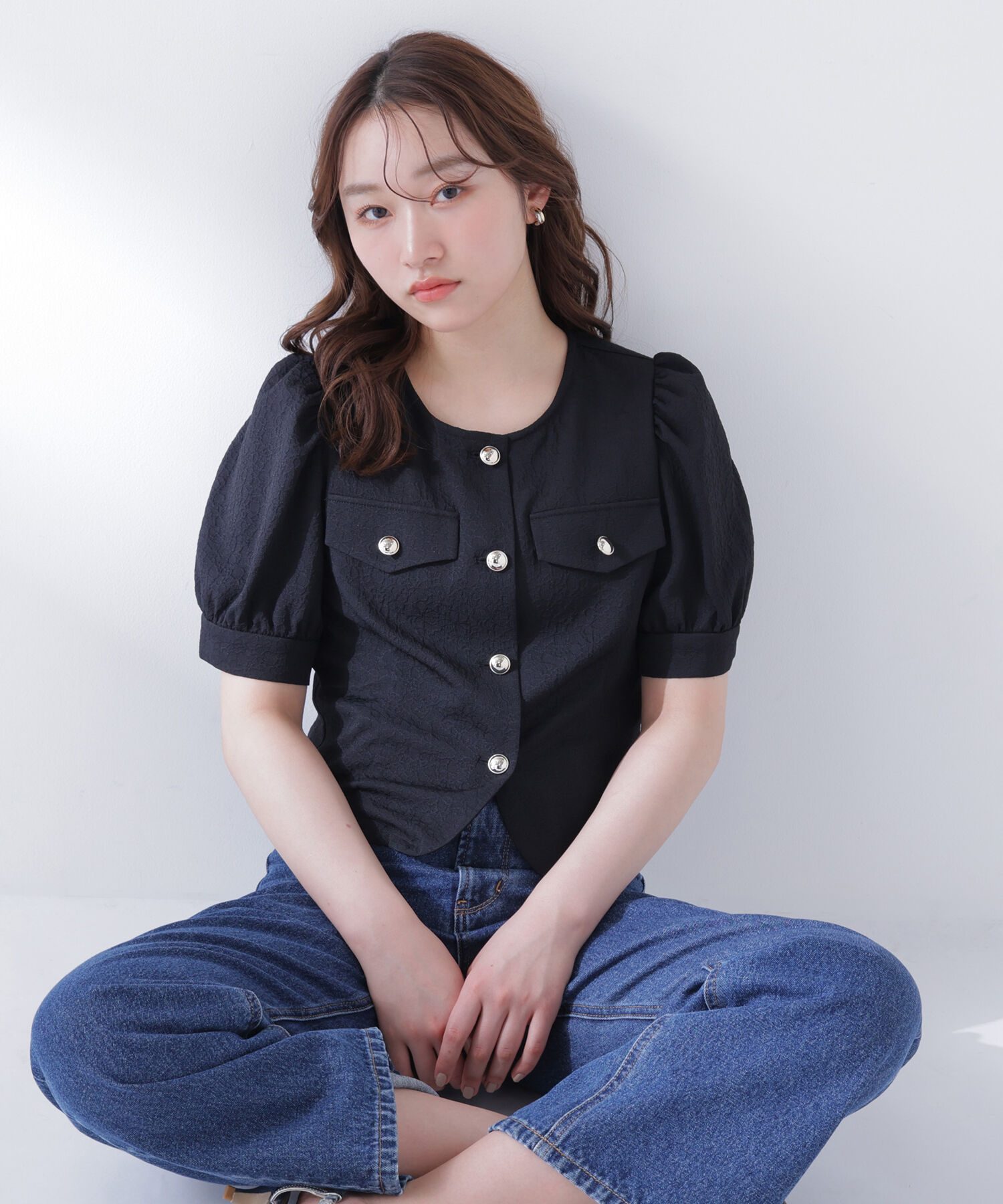  「ゴールドボタンジャガードブラウス」|シャツ・ブラウス|ブラック