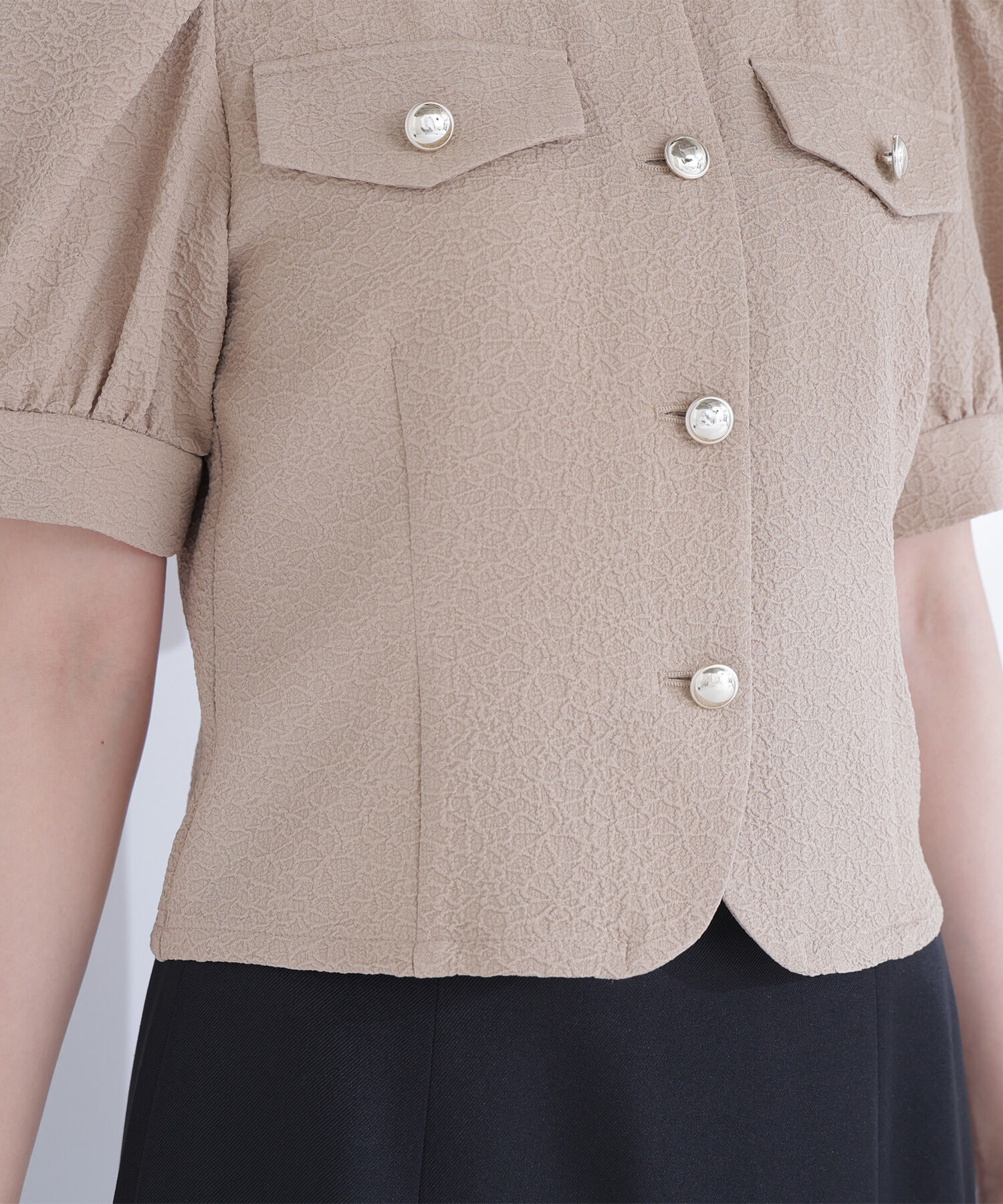  「ゴールドボタンジャガードブラウス」|シャツ・ブラウス|