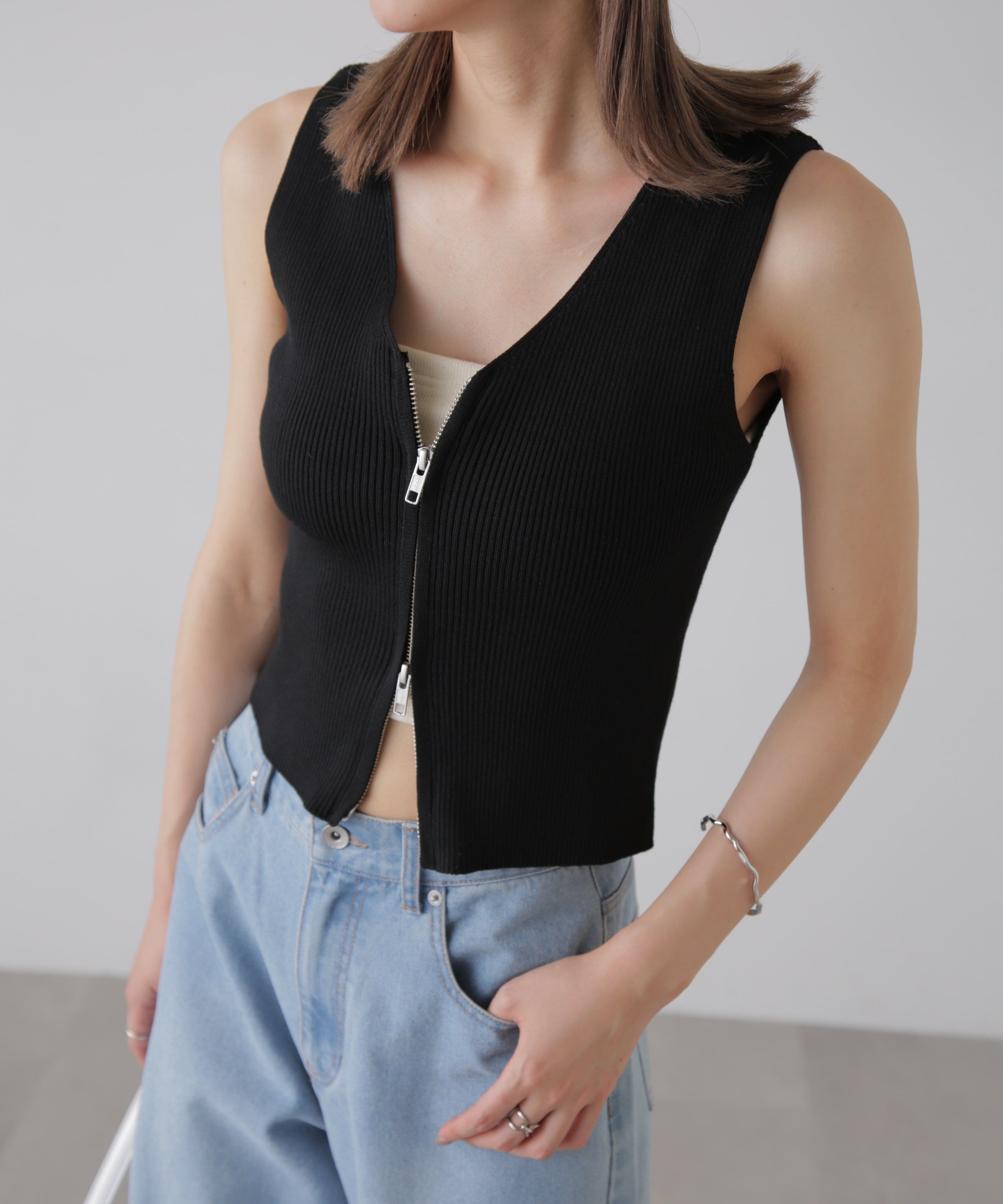  「フロントジップニットタンクトップ」|ニット・セーター|