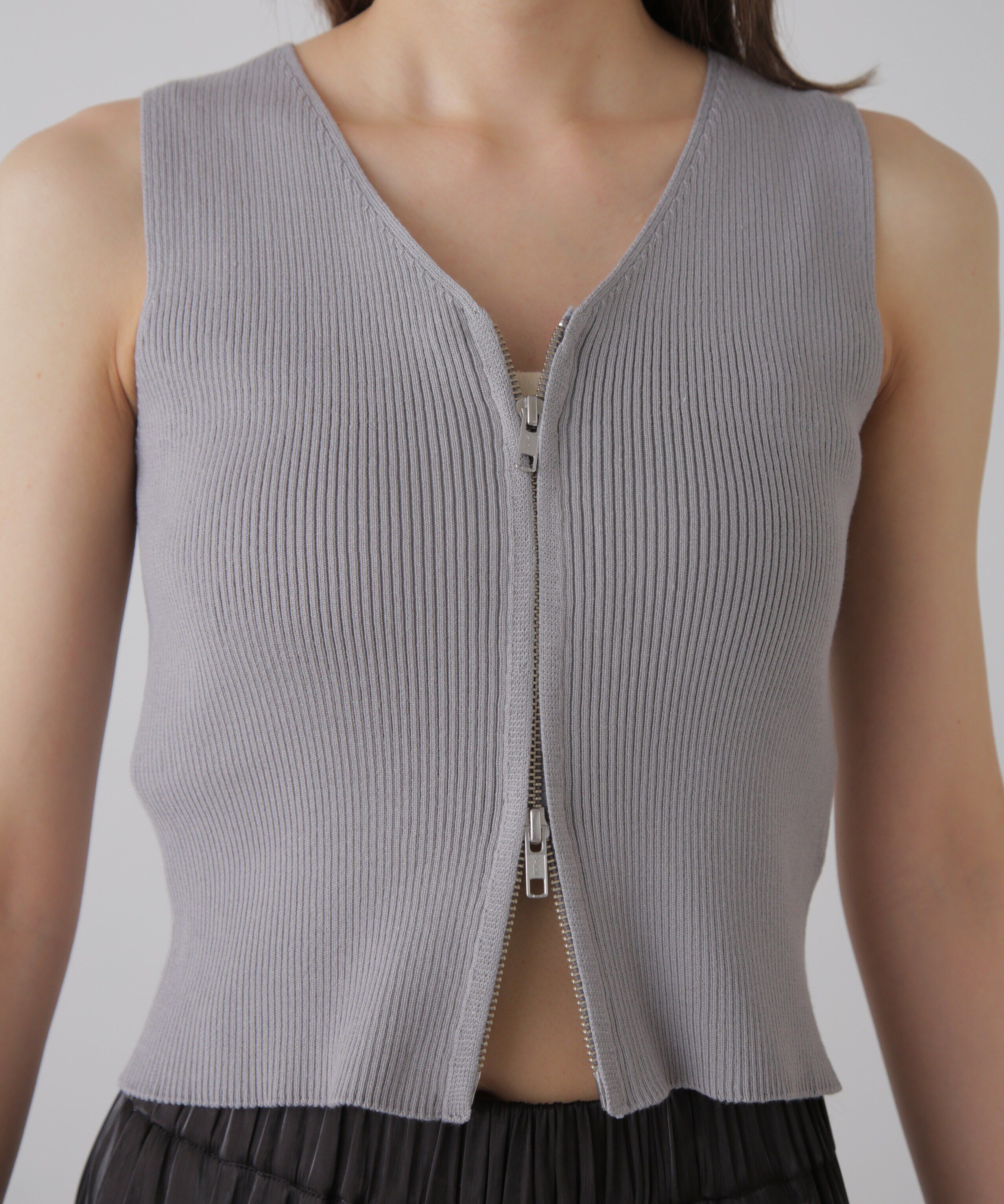  「フロントジップニットタンクトップ」|ニット・セーター|