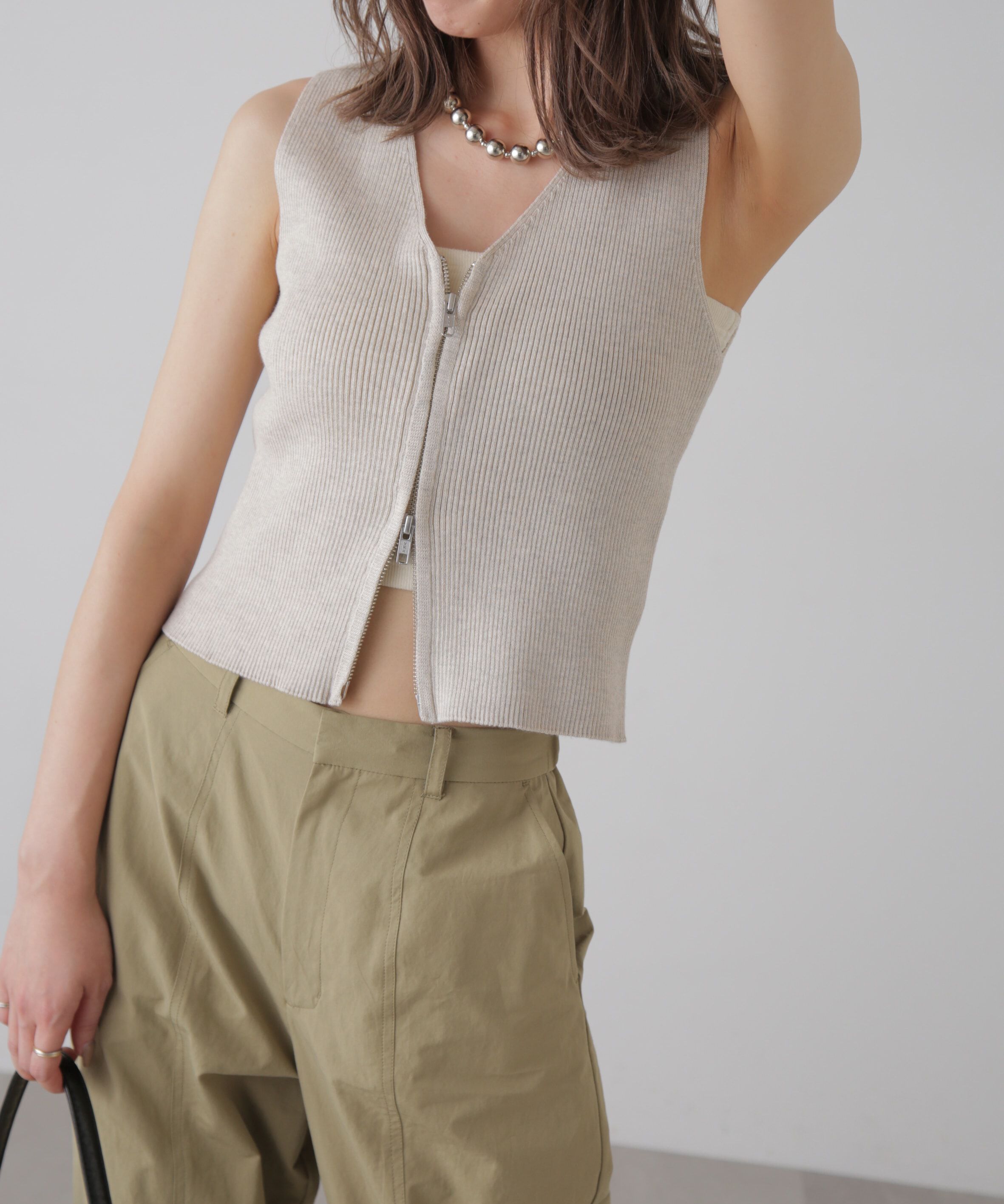  「フロントジップニットタンクトップ」|ニット・セーター|