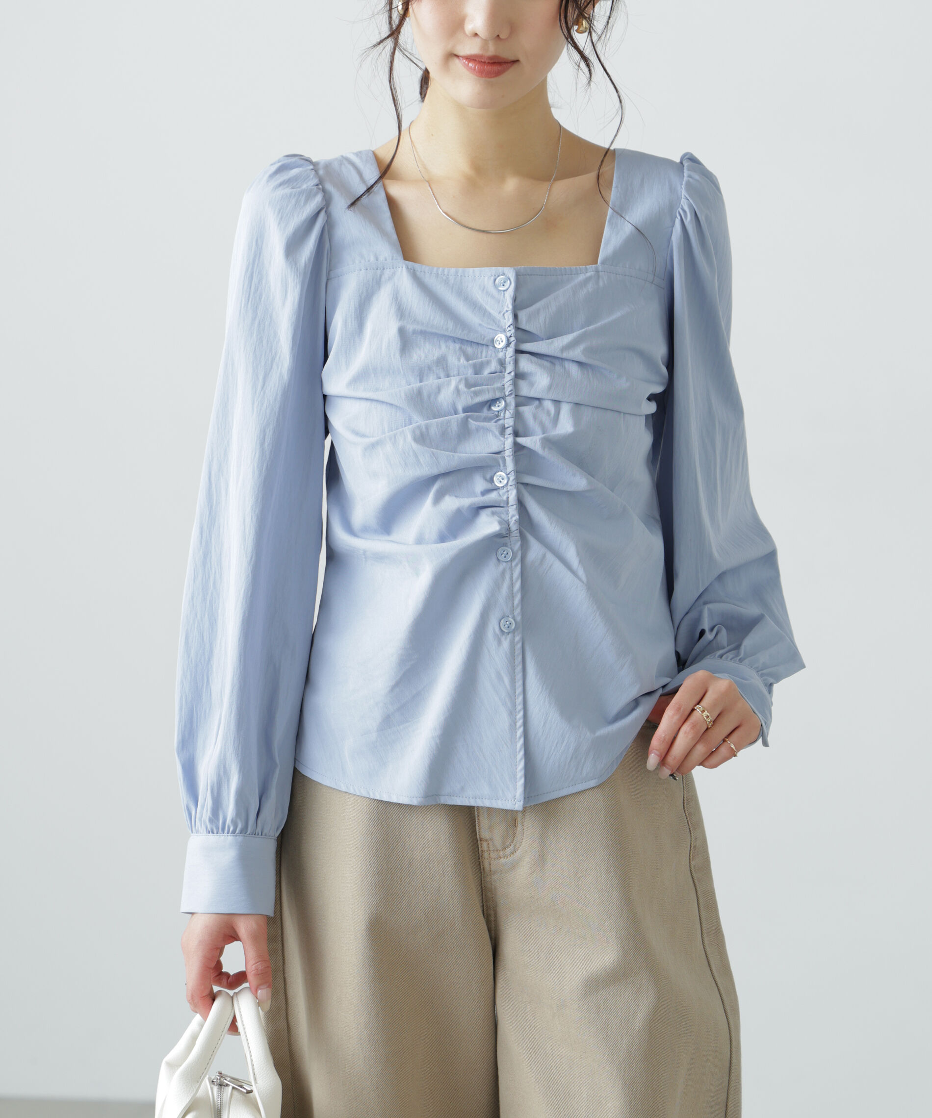 「フロントギャザースクエアネックブラウス」|シャツ・ブラウス|ブルー