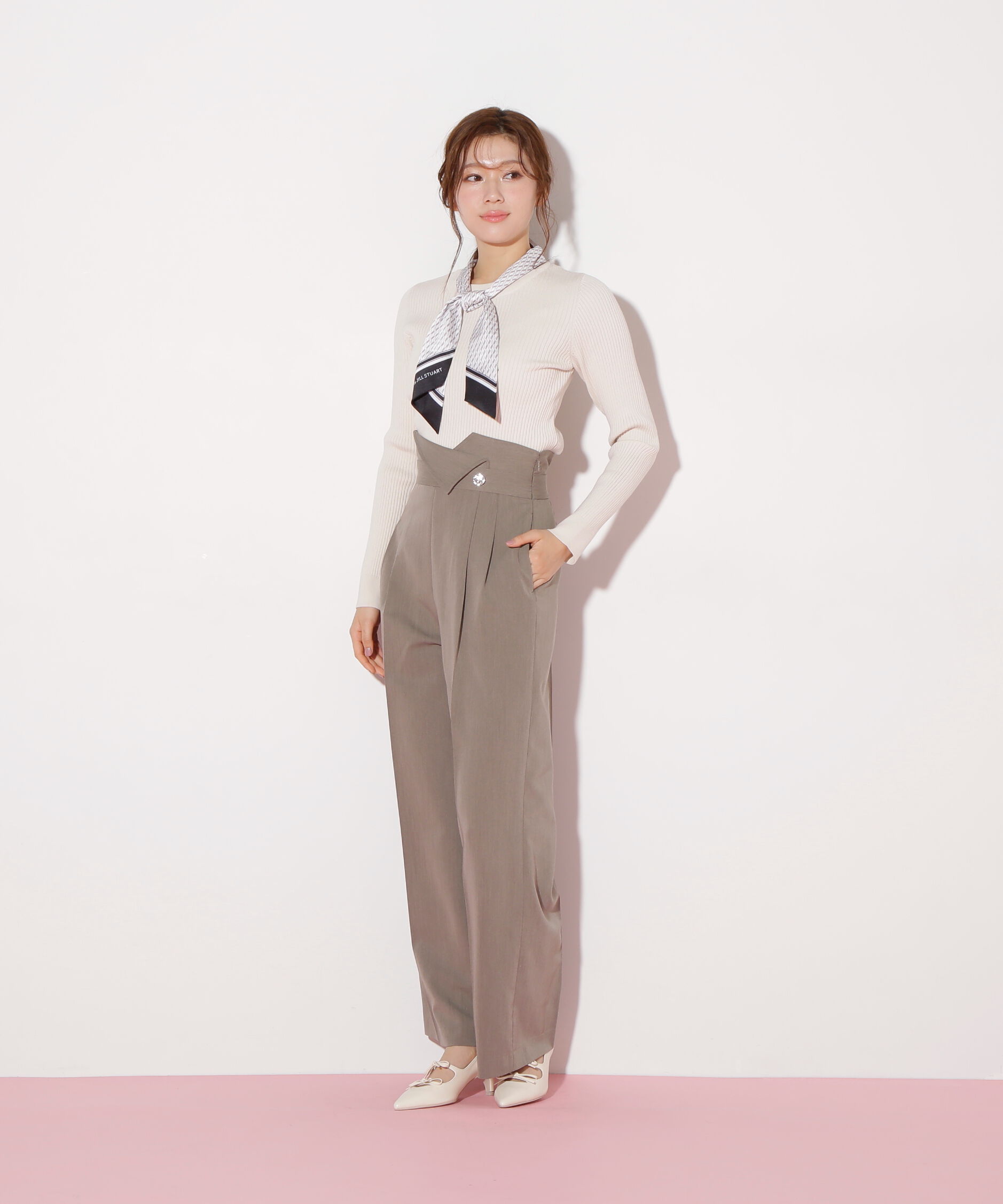  「幾何チェック柄スカーフ付きリブニット」|ニット・セーター|