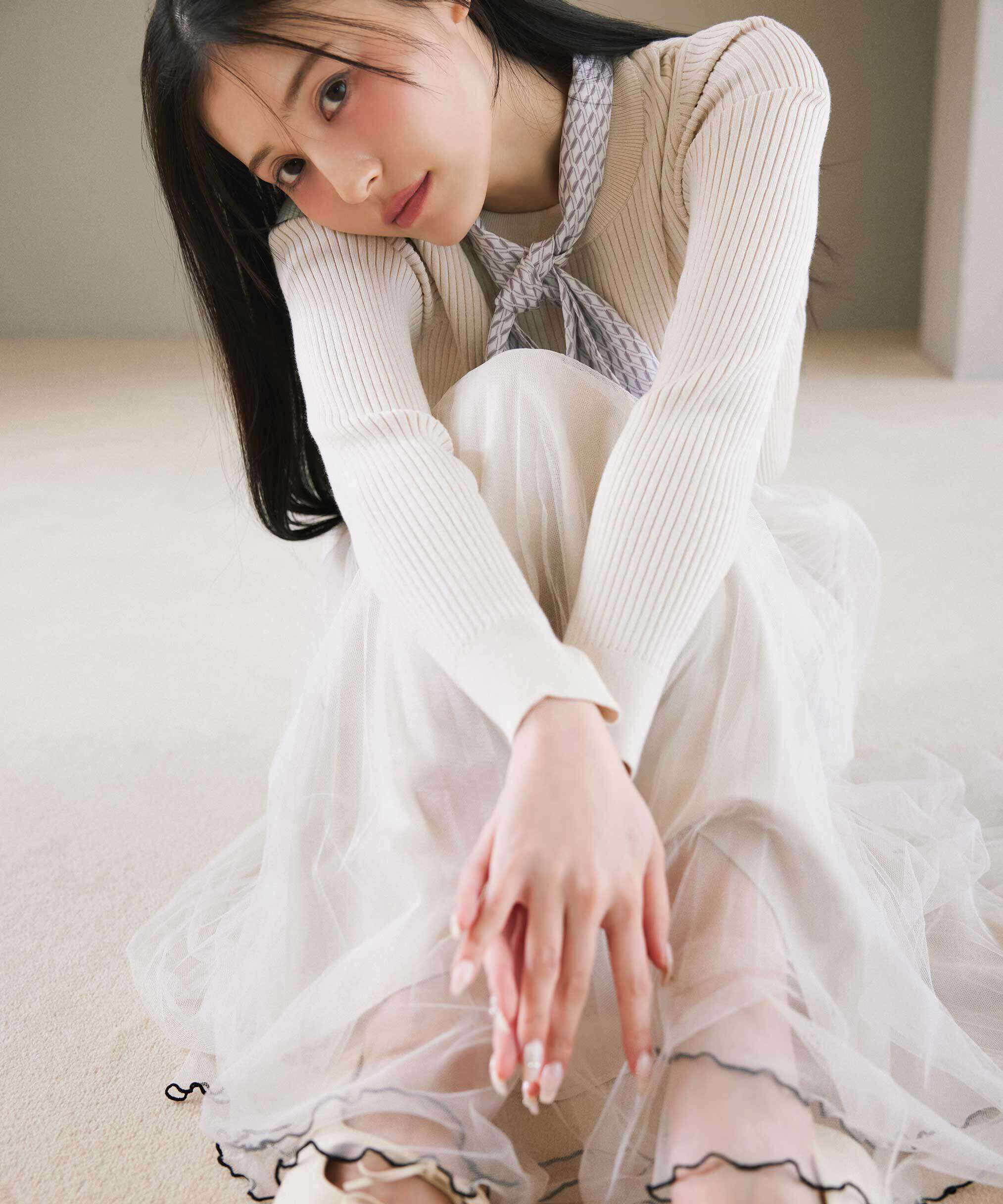  「幾何チェック柄スカーフ付きリブニット」|ニット・セーター|