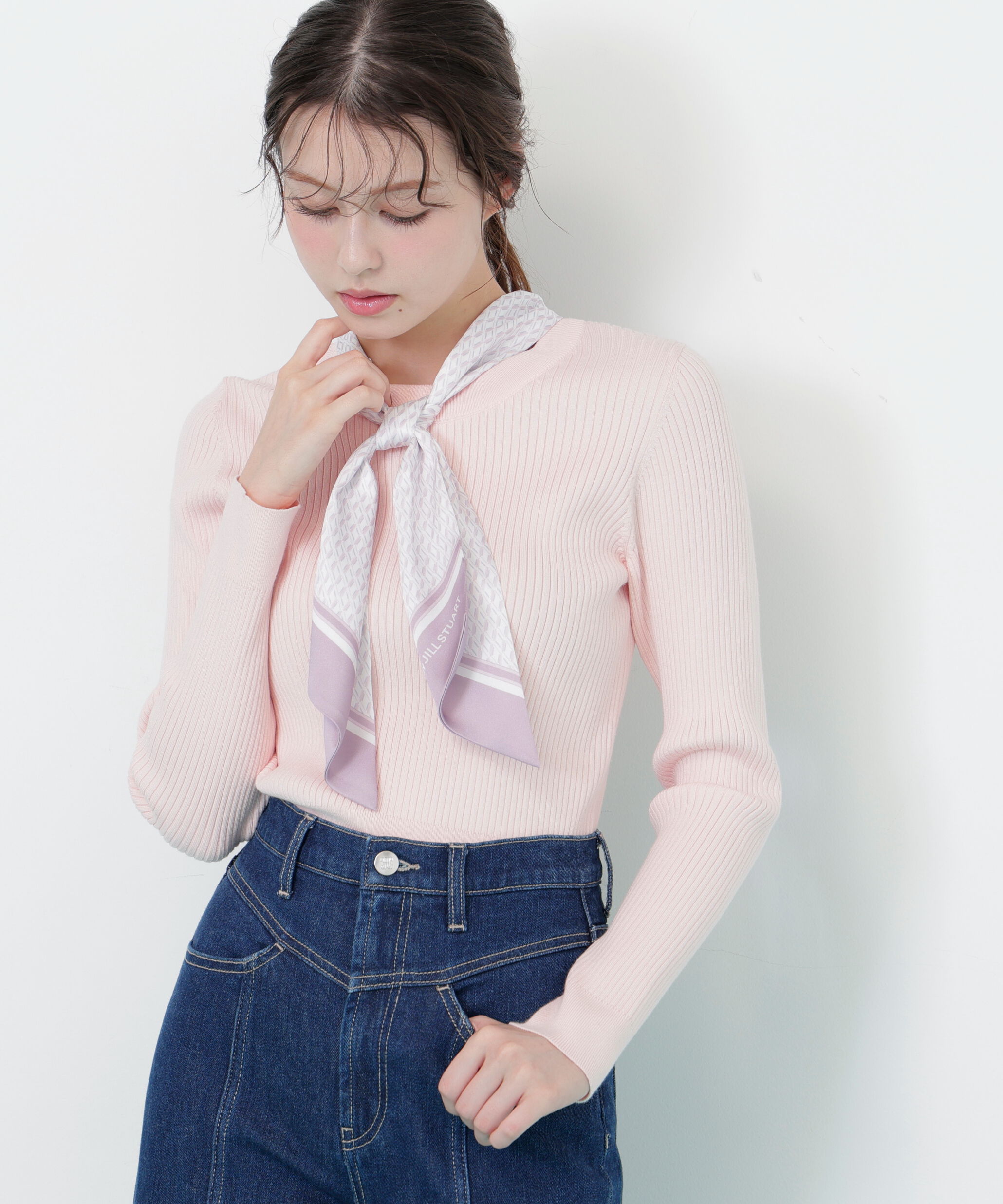  「幾何チェック柄スカーフ付きリブニット」|ニット・セーター|