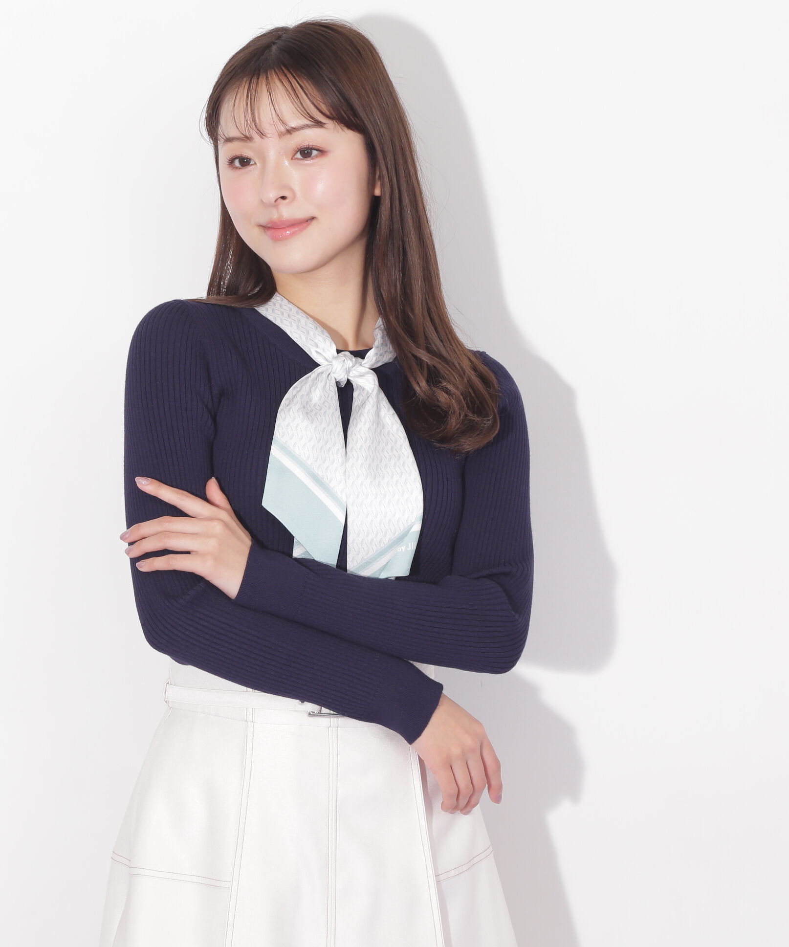  「幾何チェック柄スカーフ付きリブニット」|ニット・セーター|