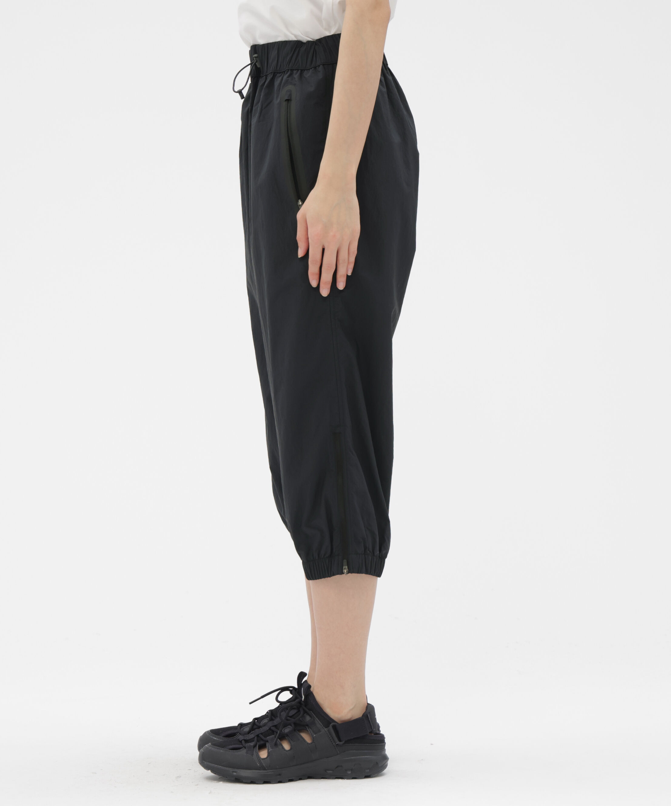  「RECYCLED LIGHTWEIGHT NYLON POPLIN TROUSERS」|その他|
