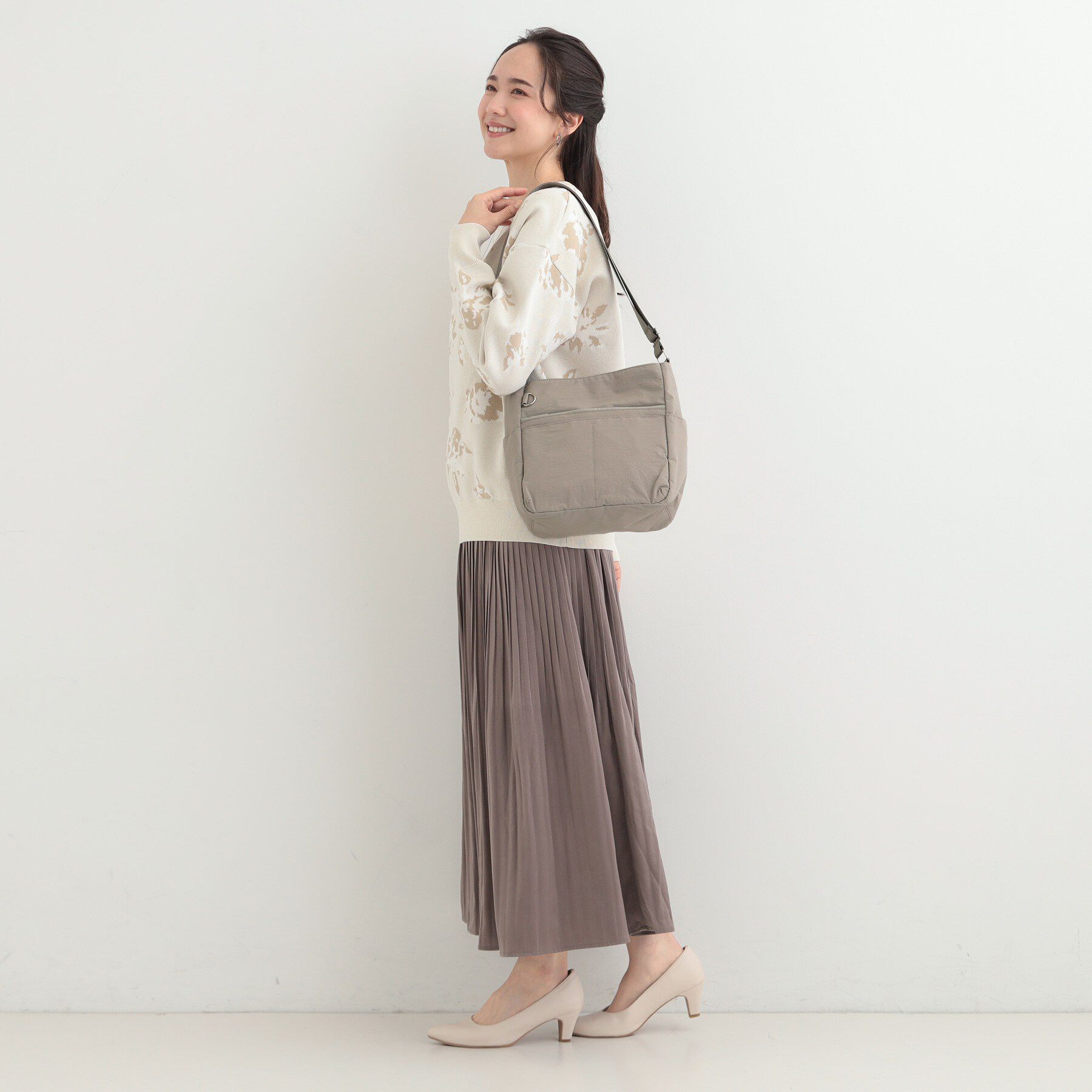 SHOO･LA･RUE「【撥水】収納力のある 10ポケットショルダーバッグ」|ショルダー・メッセンジャー|