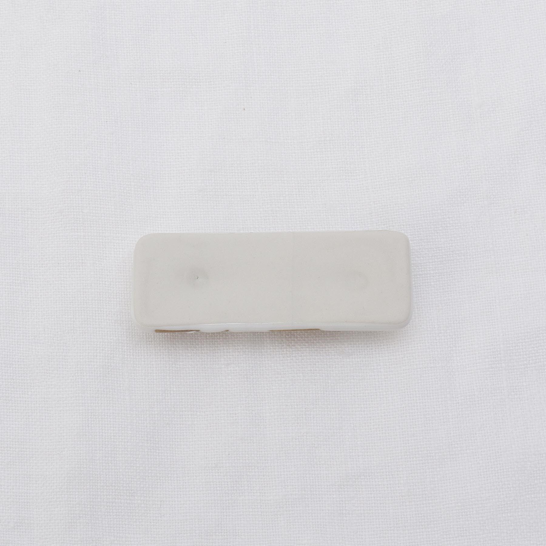 212 KITCHEN STORE「ROOTS 季 椿 箸置き」|食器・キッチングッズ|