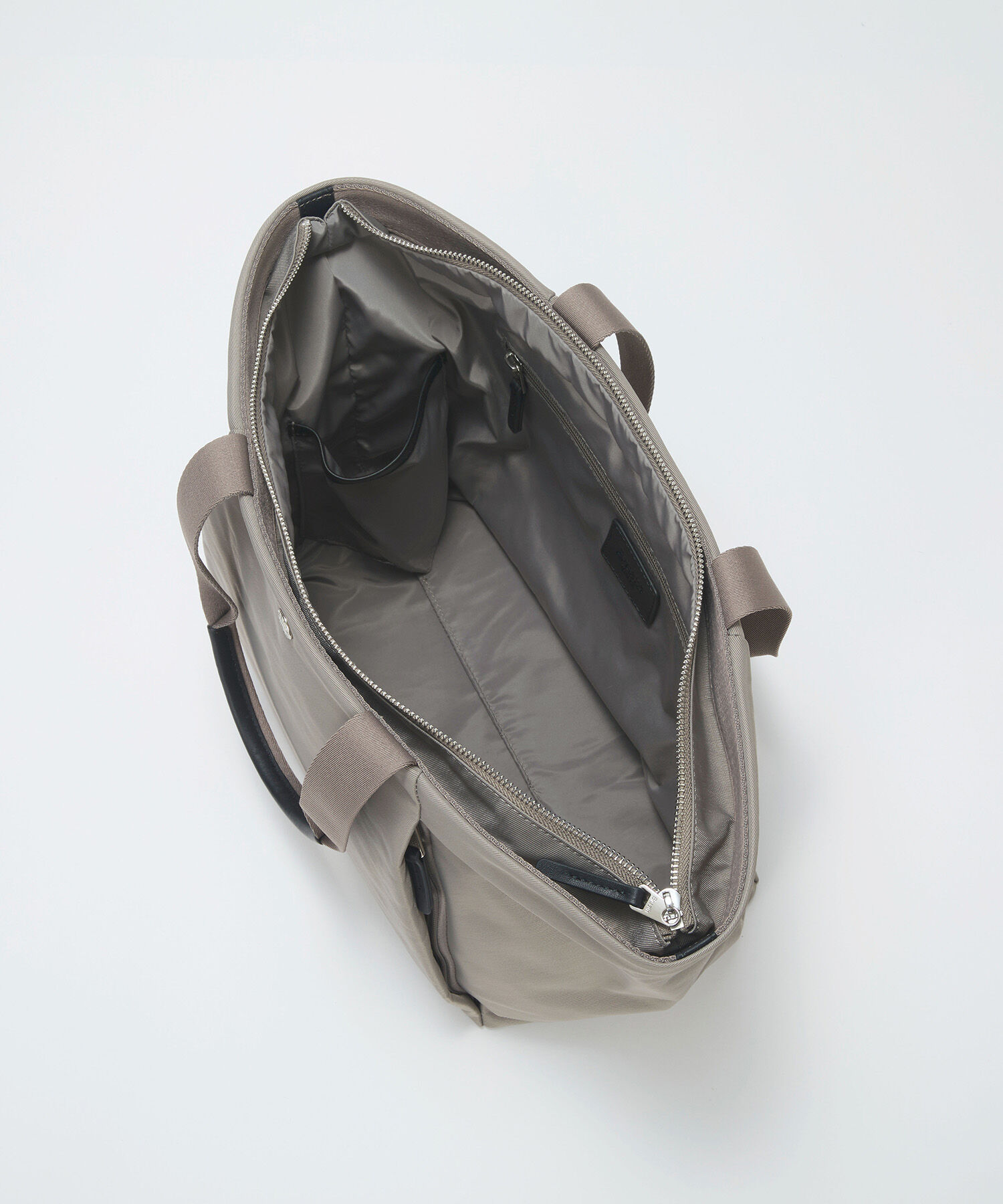 TOPKAPI BREATH「【Breath TOPKAPI】SLANT スラント ナイロン ユーティリティ トートバッグ 　A4 / 軽量」|トートバッグ|