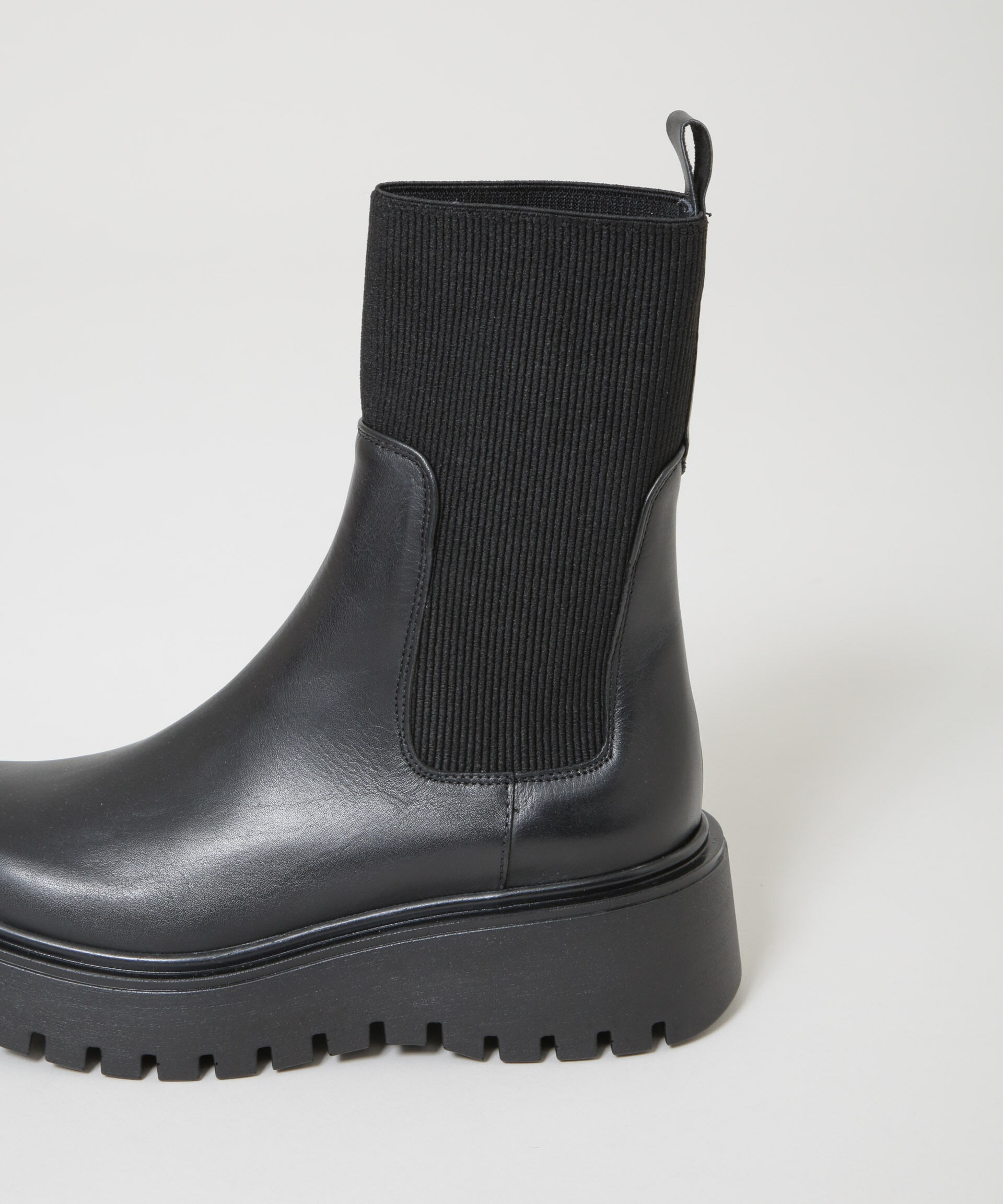 nano･universe「CORSO ROMA9/サイドゴアリブニットブーツ」|ショートブーツ|