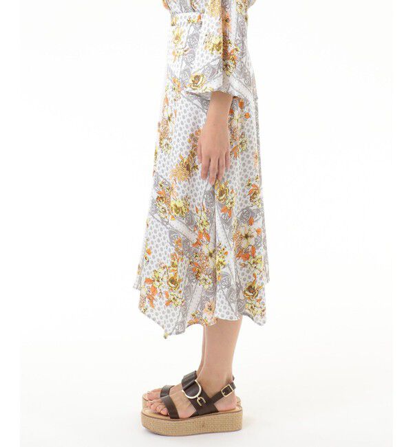 GRACE CONTINENTAL「バンダナフラワープリントスカート」|スカート|