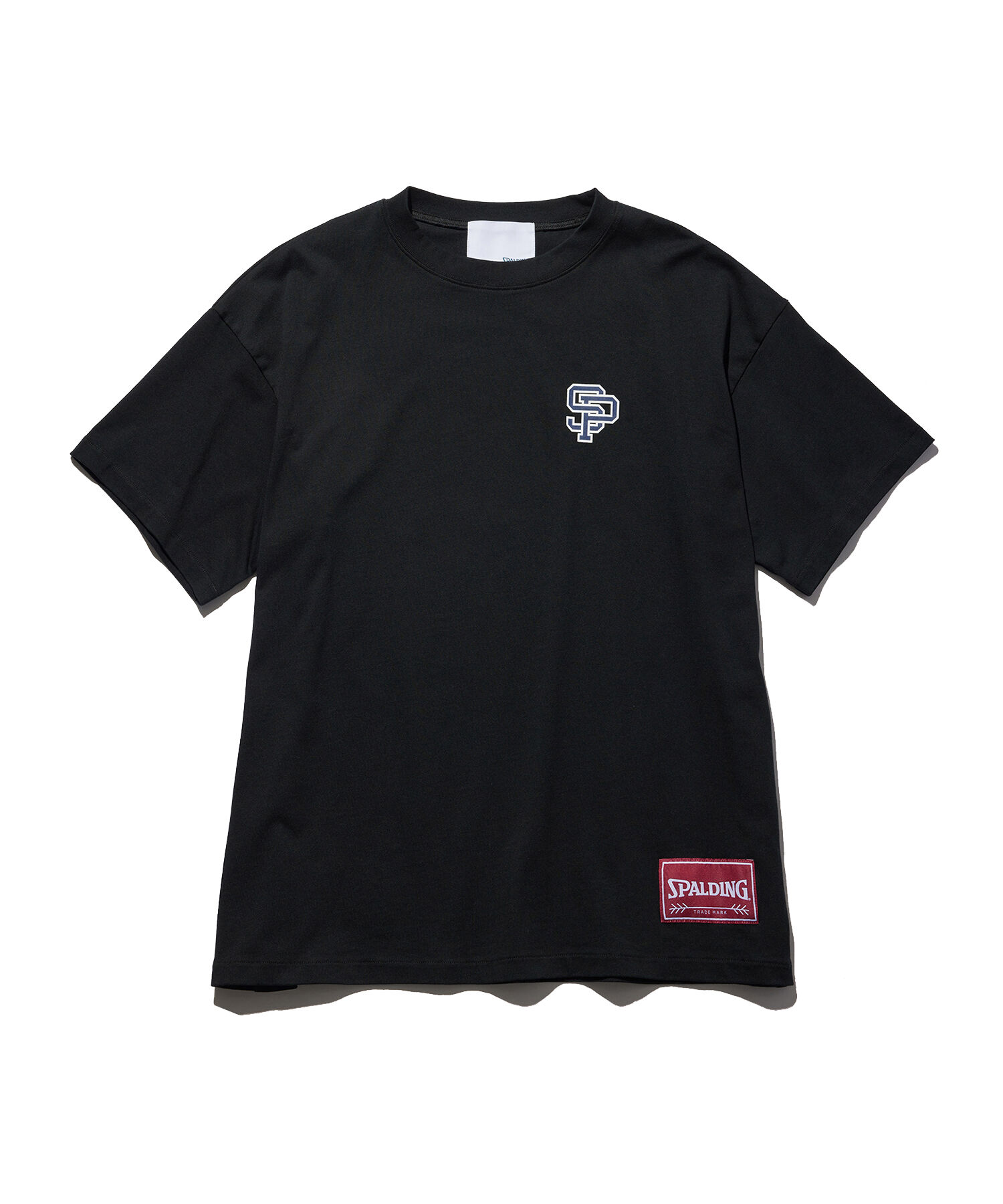 ADAM ET ROPE'「《別注》【SPALDING/スポルディング】LOGO TEE / UNISEX」|Tシャツ・カットソー|ブラック(01)