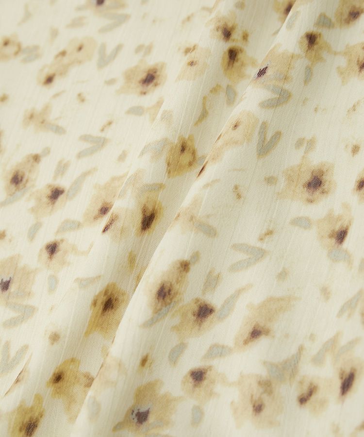 earth music&ecology「チョーカー付き楊柳ラッフルブラウス」|シャツ・ブラウス|