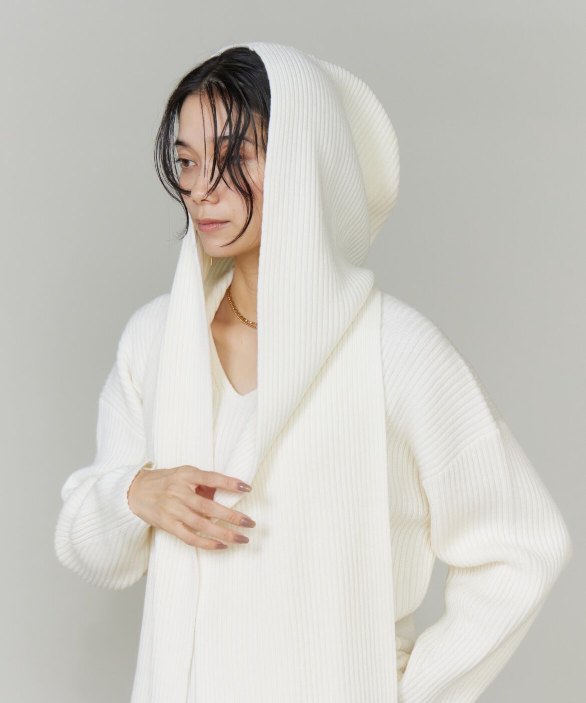 INED「フーデッドマフラー」|ストール|