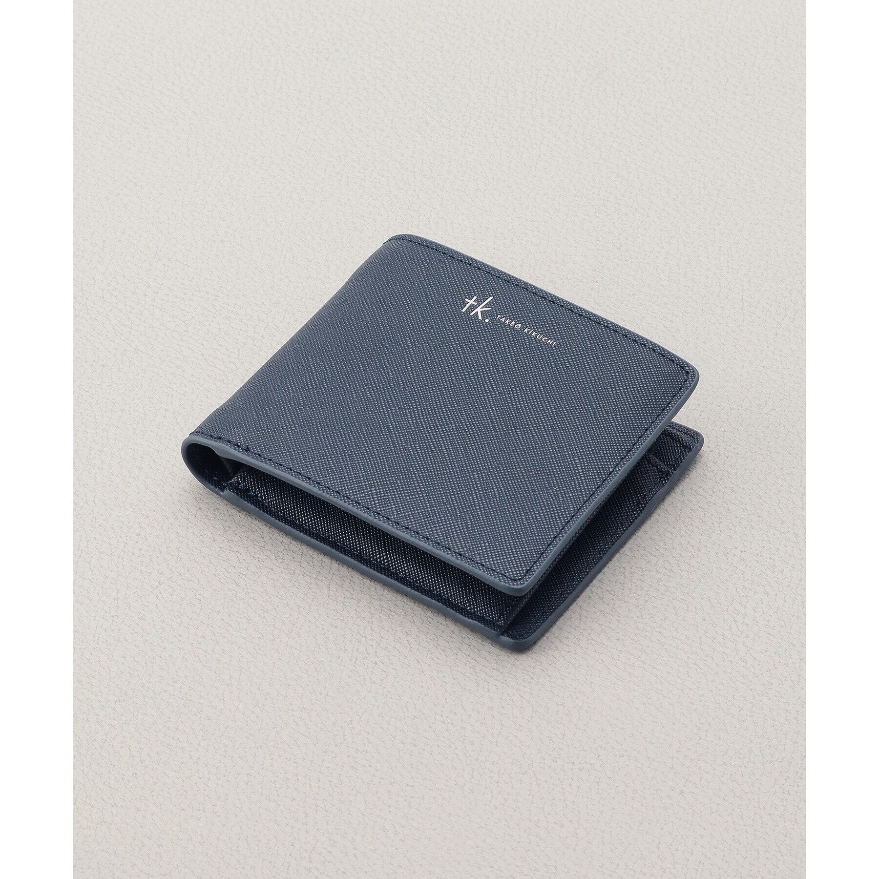 tk.TAKEO KIKUCHI「サフィアーノPVC二つ折り財布」|財布|ブルー(093)