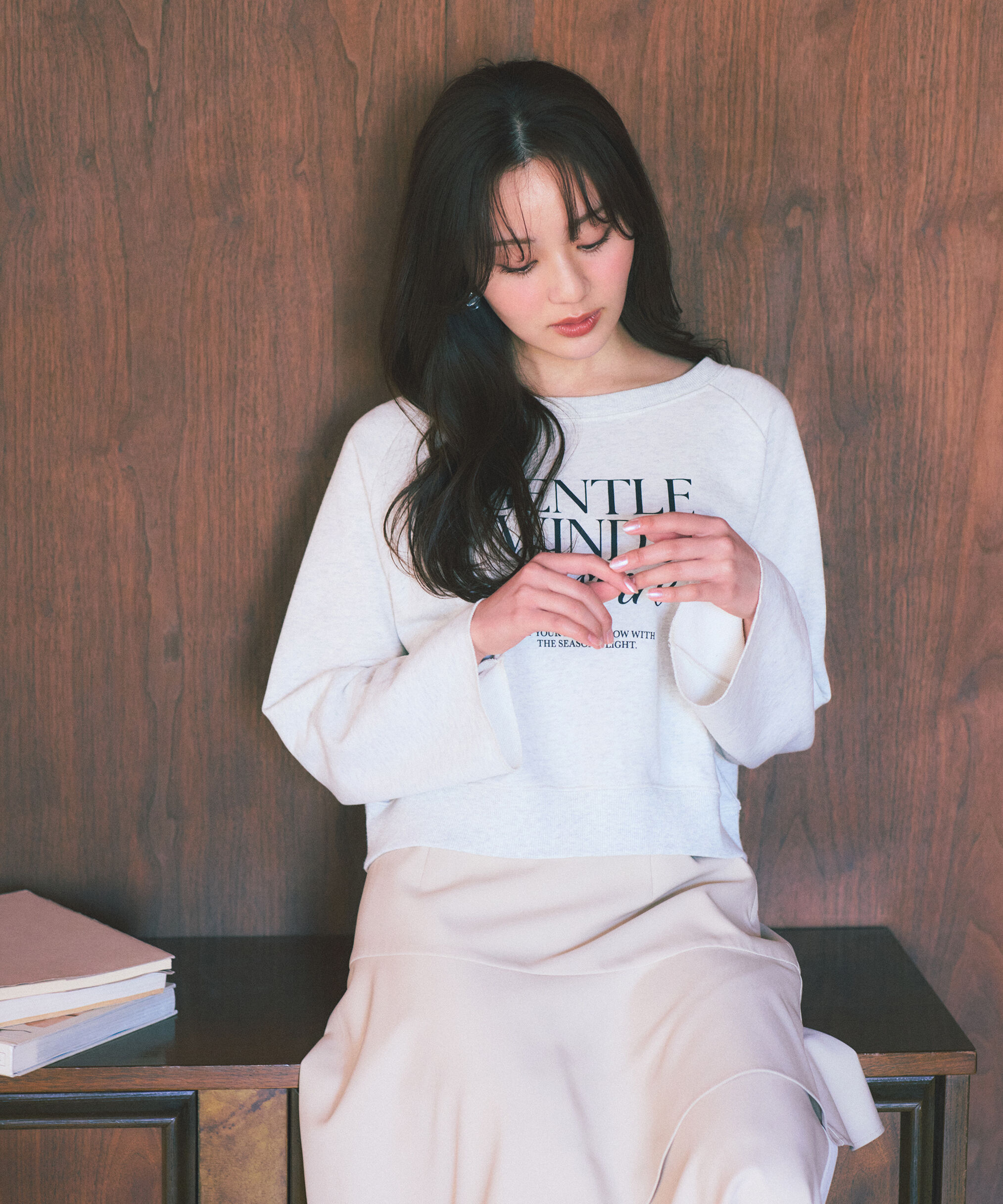 PROPORTION BODY DRESSING「＜ウォッシャブル＞〈a/mie〉ラグランロゴトップス　26SS」|Tシャツ・カットソー|オートミール