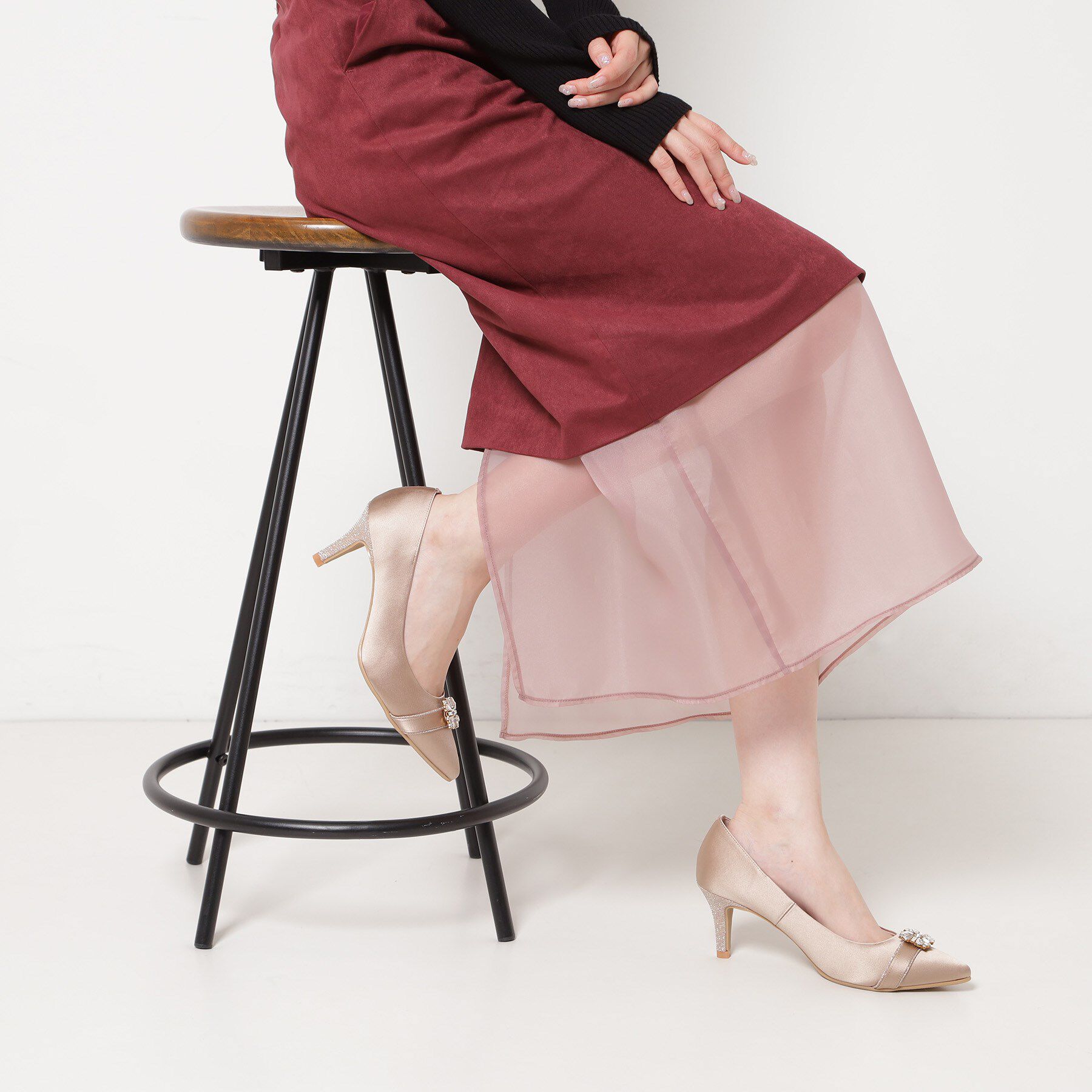 ESPERANZA「【12時間パンプス】約7．5cm／ビジューベルト パーティ-結婚式に最適」|パンプス|