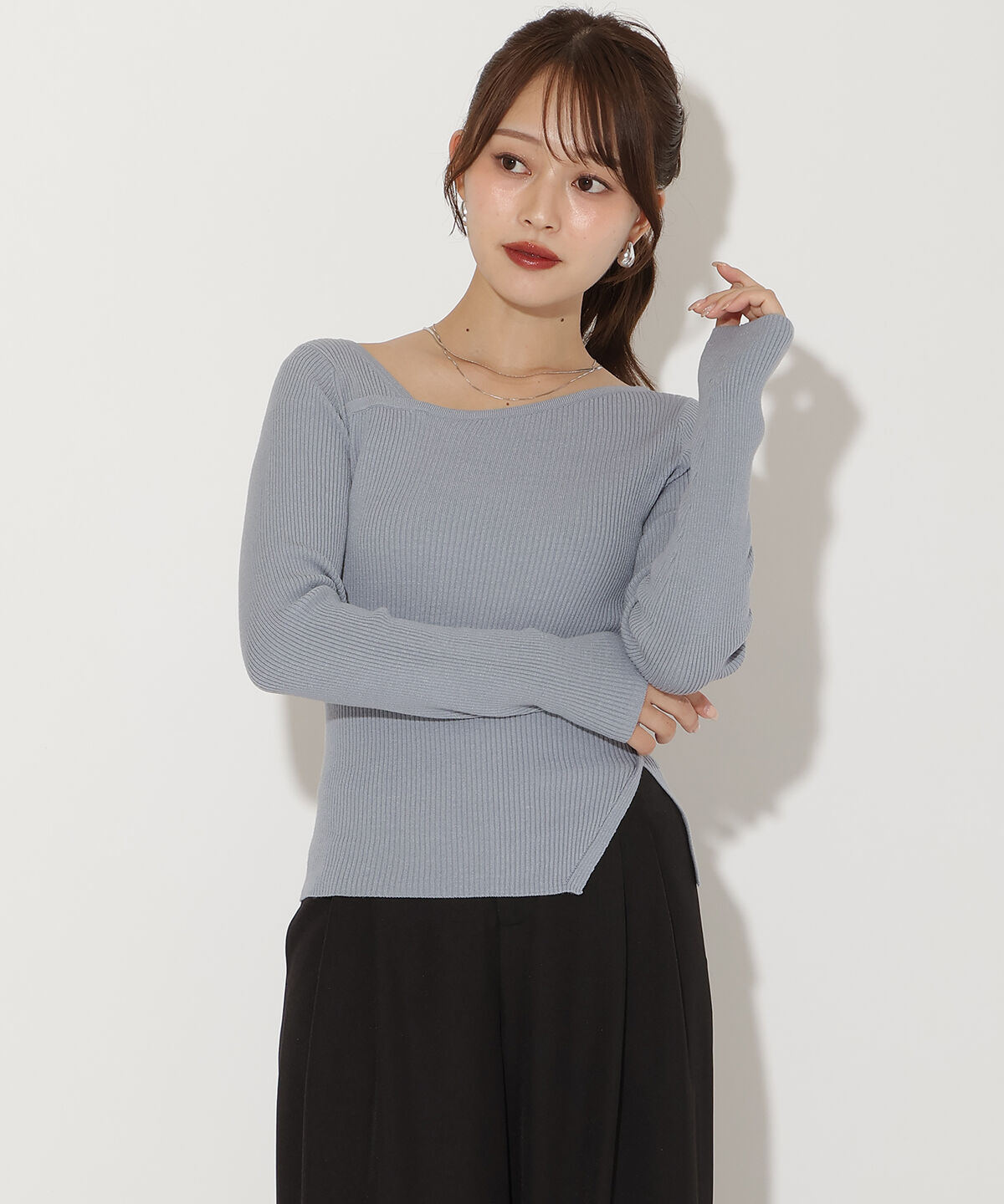 アンドクチュール「アシメＶネック長袖プルオーバー」|ニット・セーター|