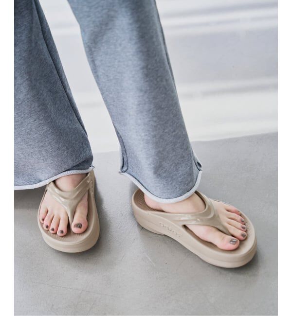  「《追加予約》OOFOS/ウーフォス Oomega」|サンダル|