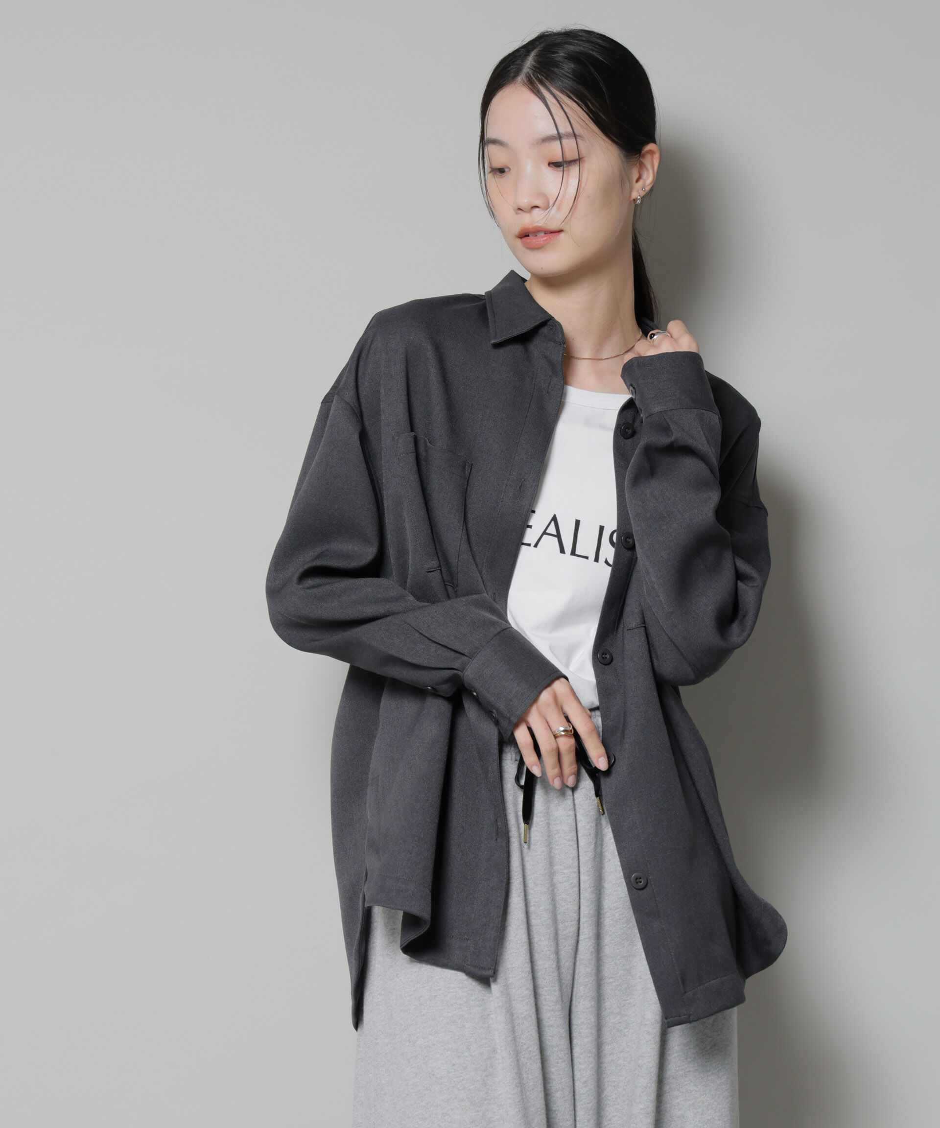 nano･universe「ウールライクポリエステルワイドシルエットシャツ(セットアップ可)」|シャツ・ブラウス|チャコール3