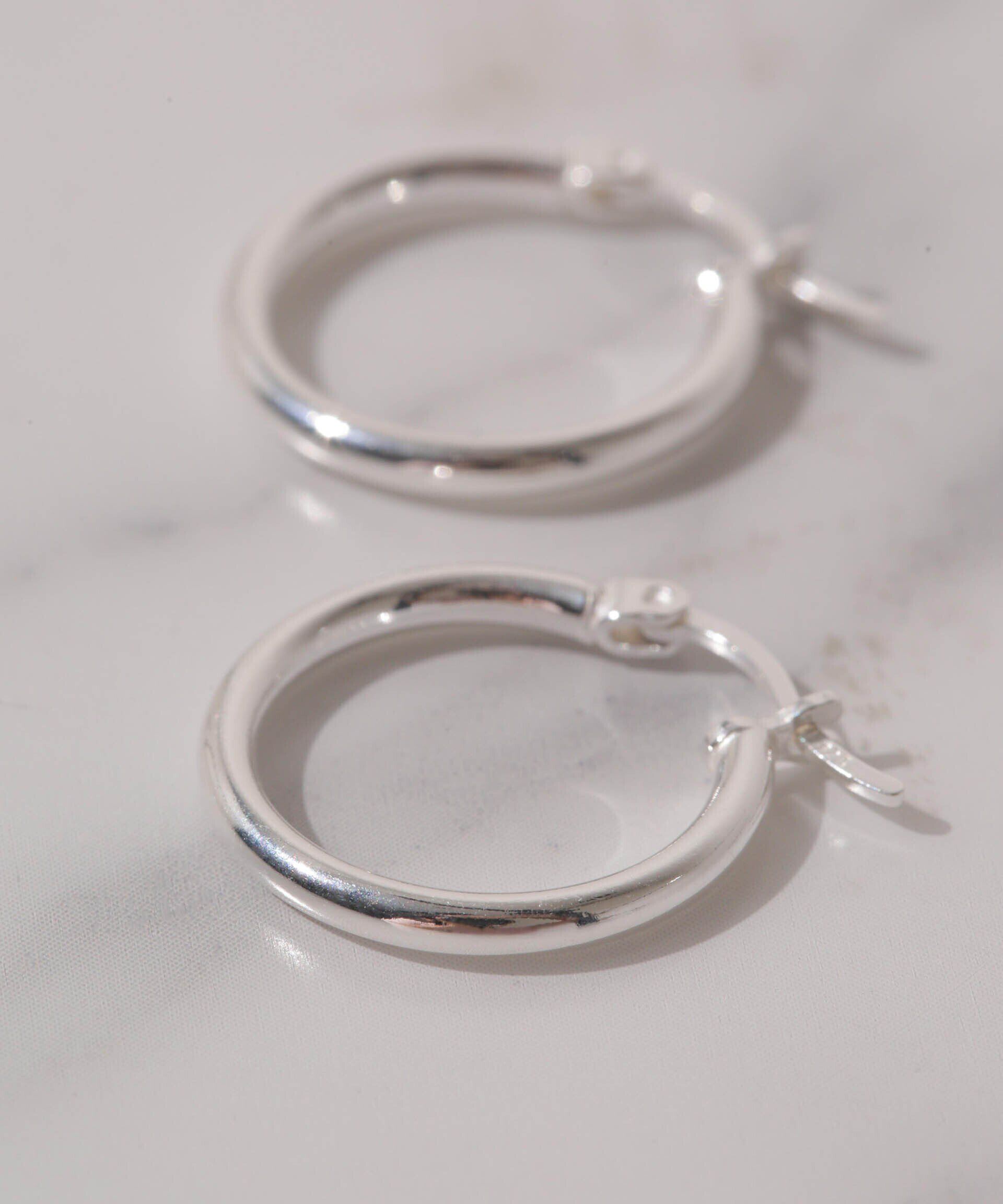 nano･universe「Nina&Jules Paris/Small Classic Hoops」|ピアス|