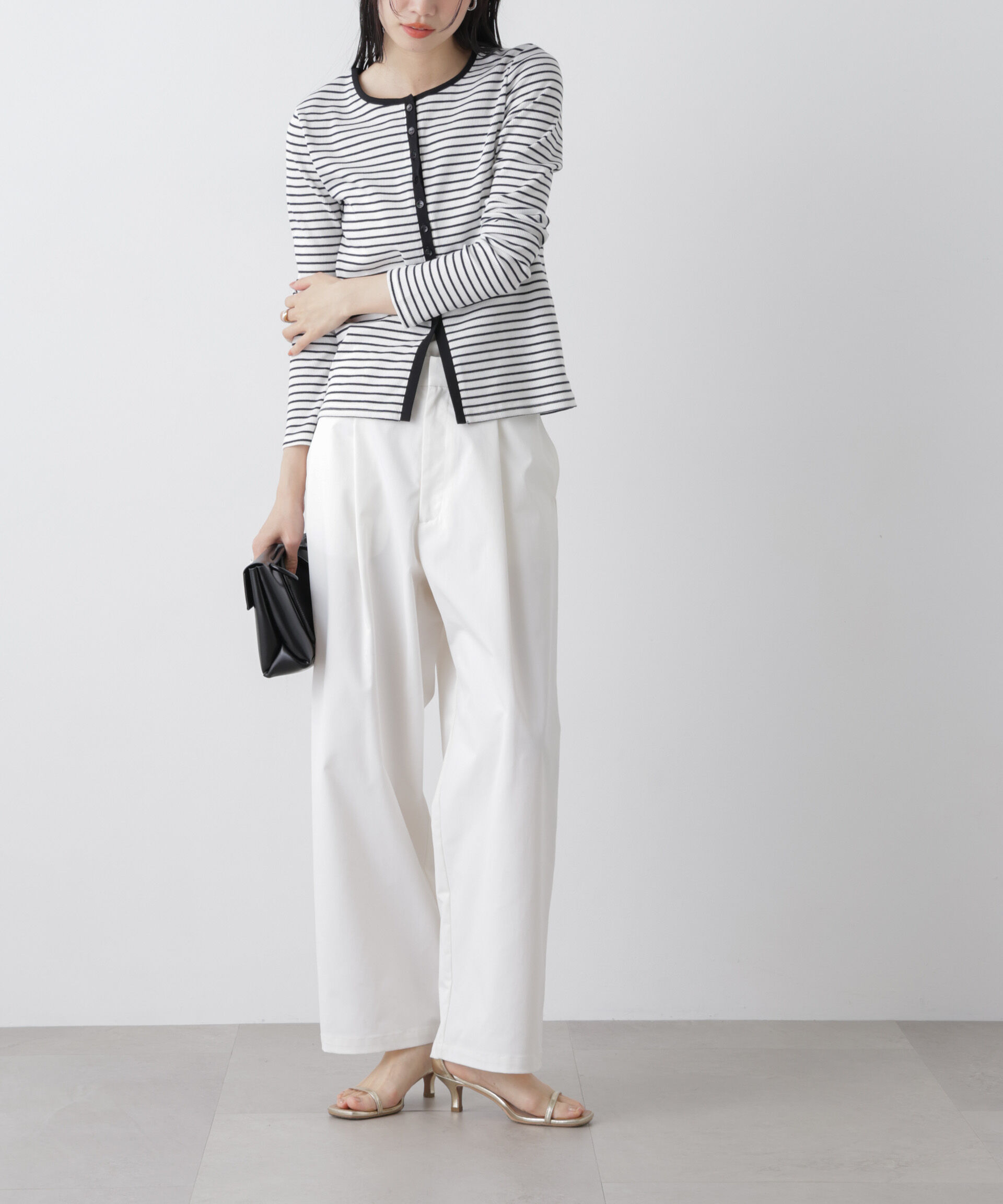 nano･universe「ツイルストレッチワンタックパンツ」|チノ|ホワイト