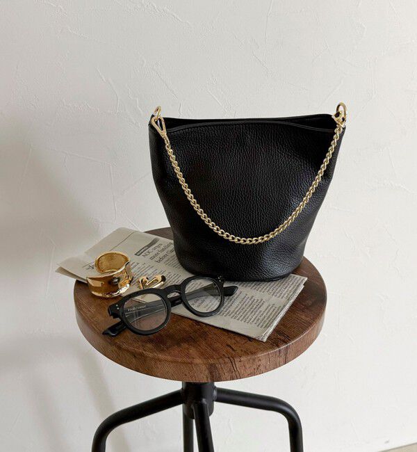 fredy emue「【AULENTTI/オーレンティ】シボレザーバケツチェーン&ショルダーバッグ」|ショルダー・メッセンジャー|ブラック