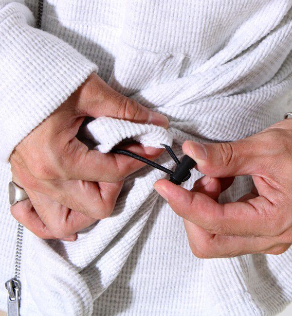 GLOSTER「【レイヤードに最適】起毛ワッフル 裾ドロストジップパーカー」|パーカー|