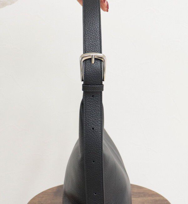 fredy emue「【BEAURE/ビュレ】バックルアジャストワンハンドルバッグ」|ショルダー・メッセンジャー|