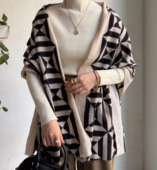  「【WEB限定】幾何柄プリントストール」|マフラー|