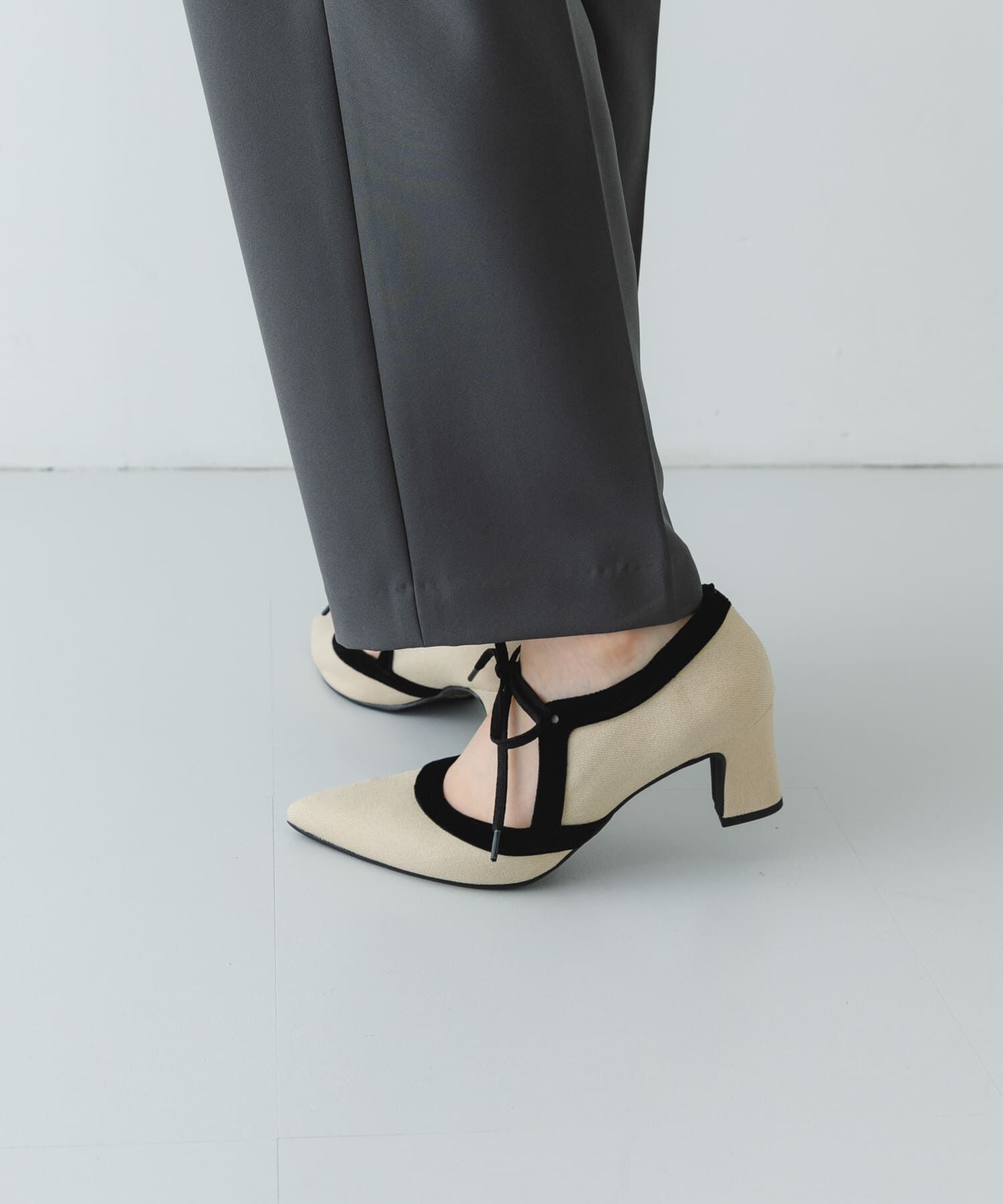 RODE SKO「『MADE IN JAPAN』チャンキーヒールリボンパンプス」|パンプス|