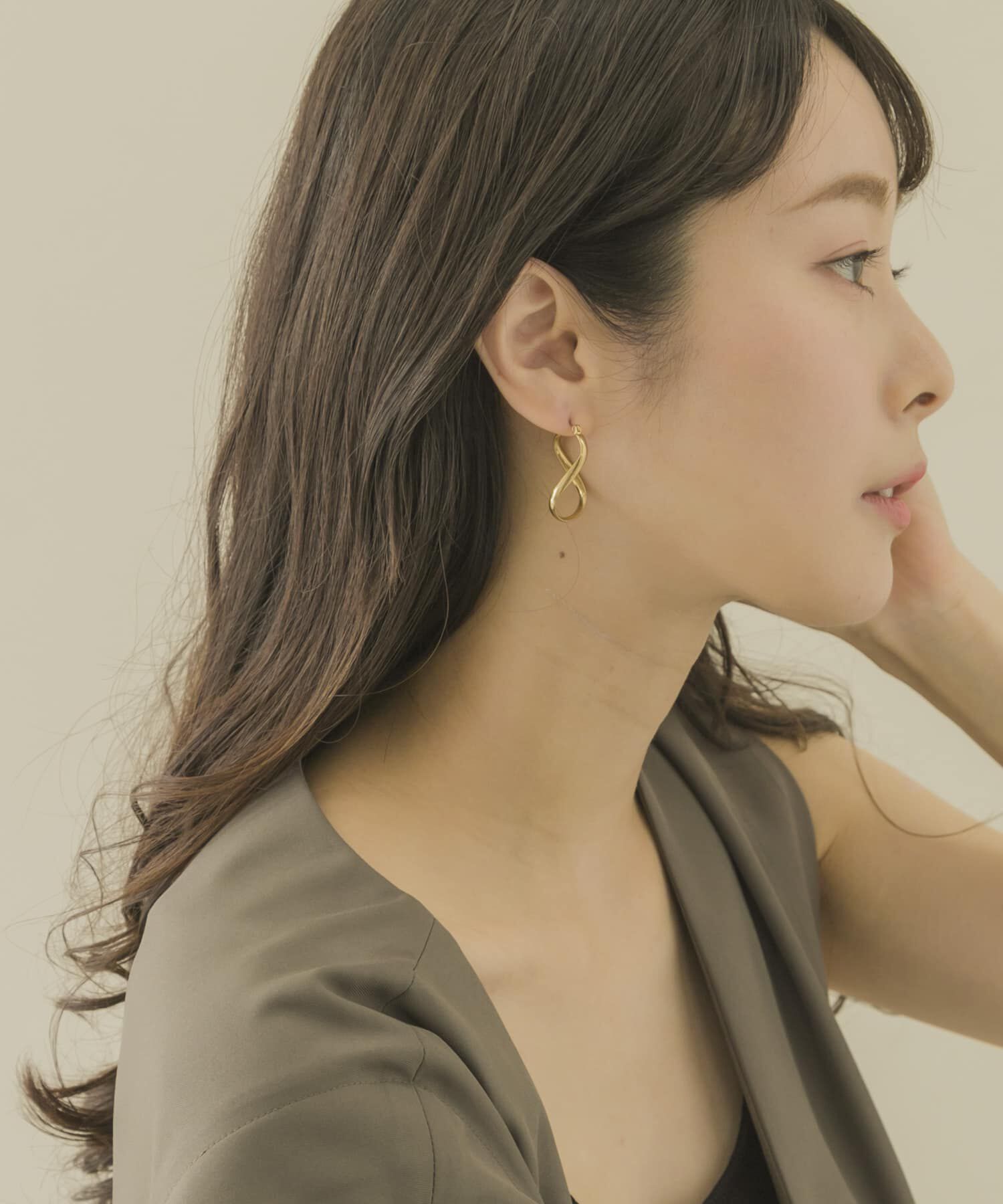 SMELLY「ネジリフープピアス」|ピアス|